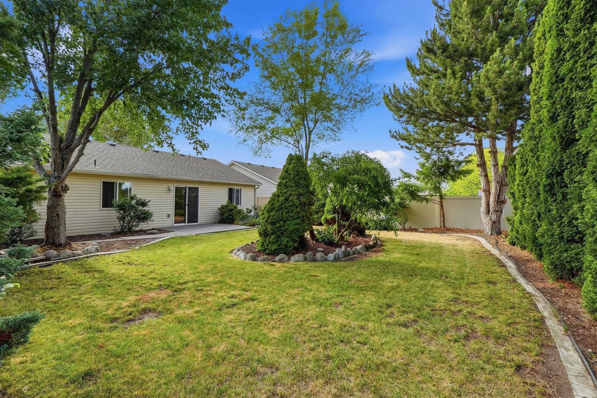 1616 N Aladdin Rd - Photo 2