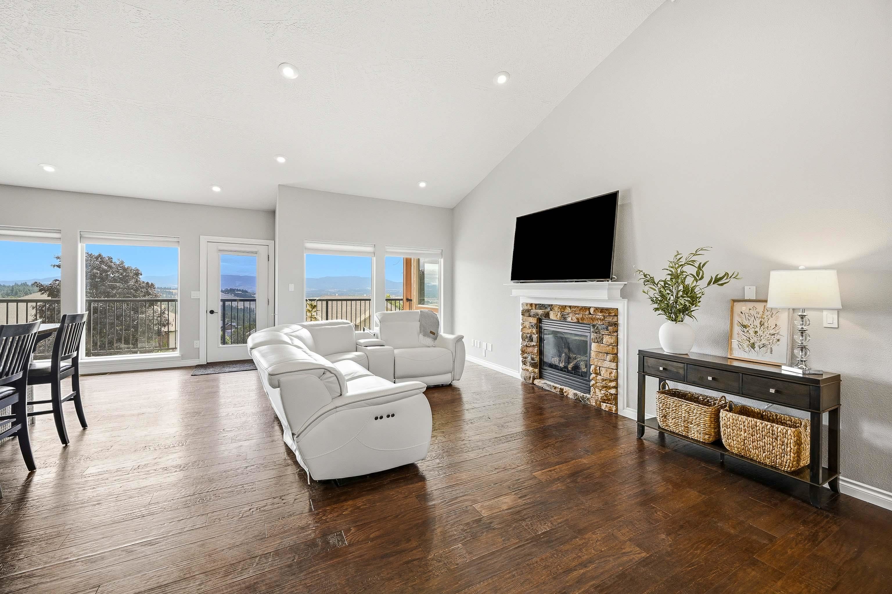 8604 E Black Oak Ln - Photo 4