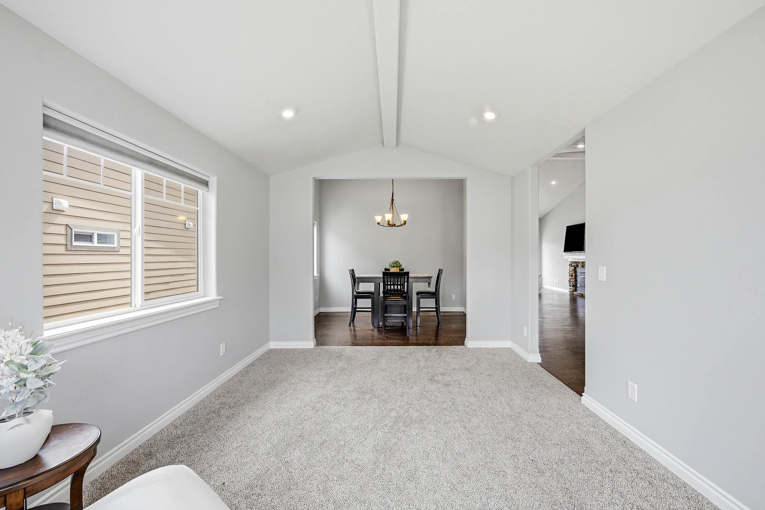 8604 E Black Oak Ln - Photo 7