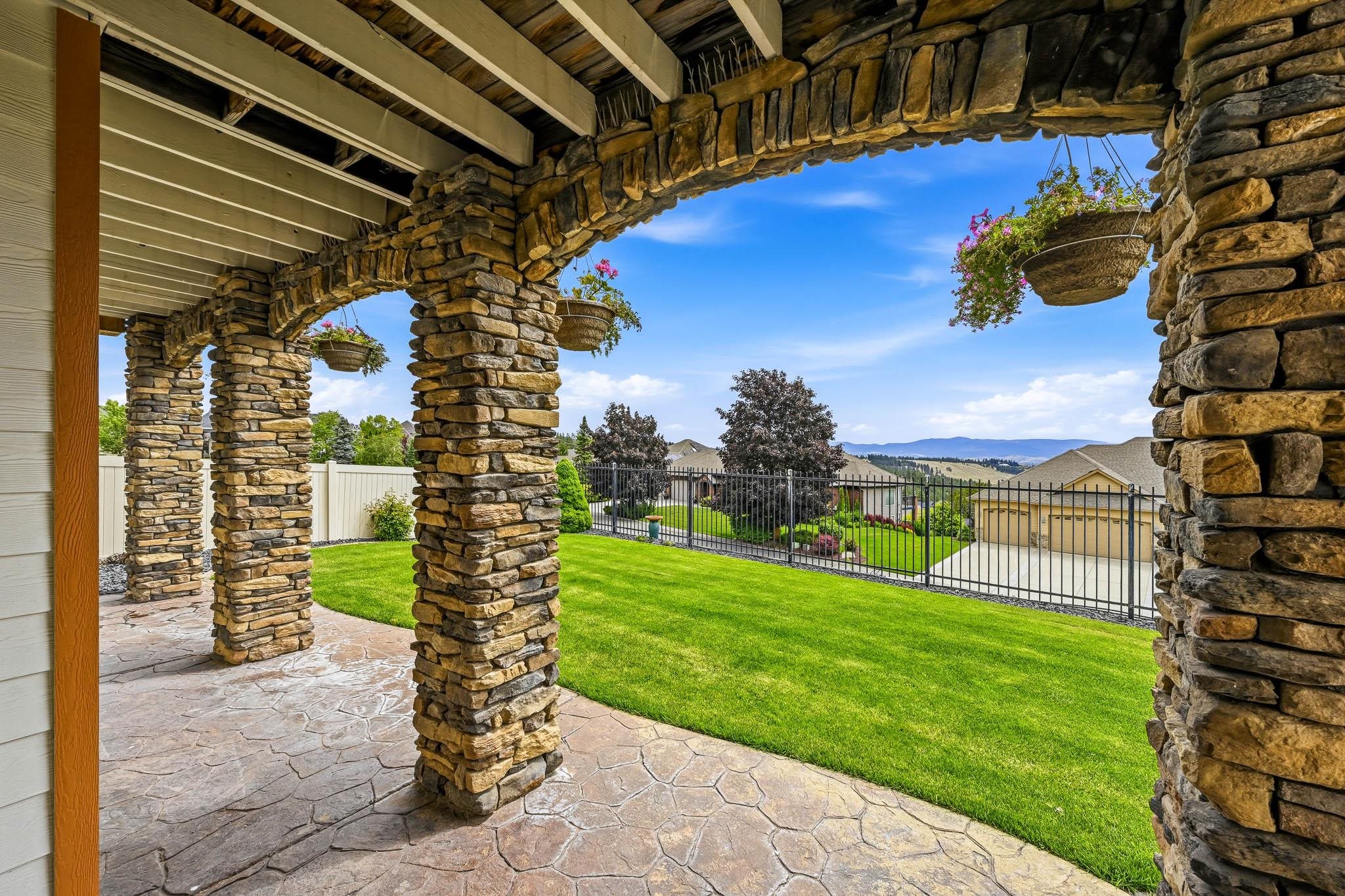8604 E Black Oak Ln - Photo 45