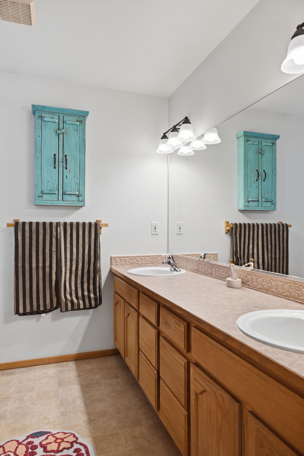 3615 S Sunderland Rd - Photo 22