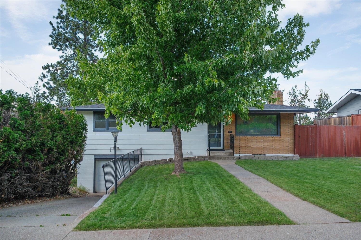 3703 E 18th Ave - Photo 1