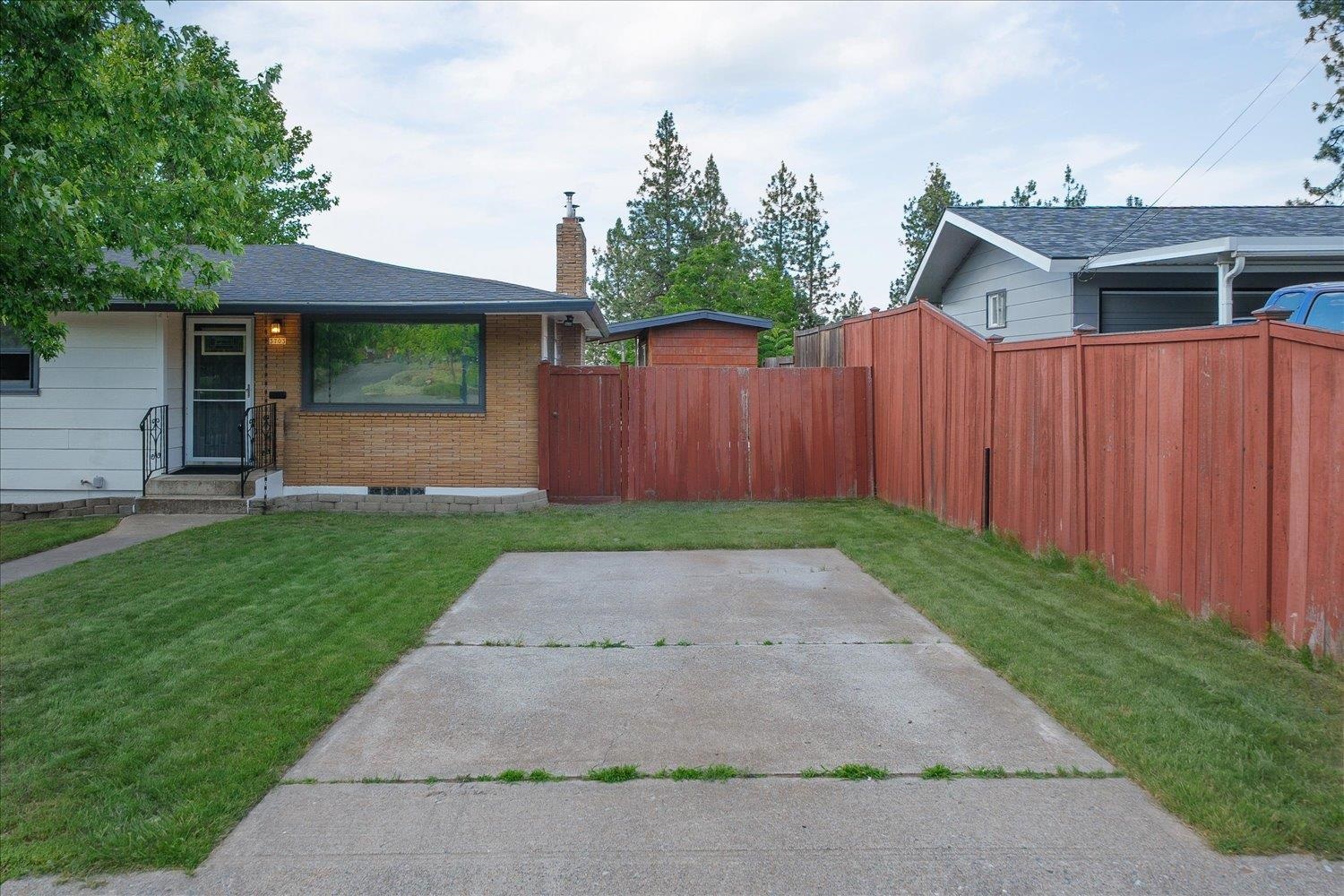 3703 E 18th Ave - Photo 32