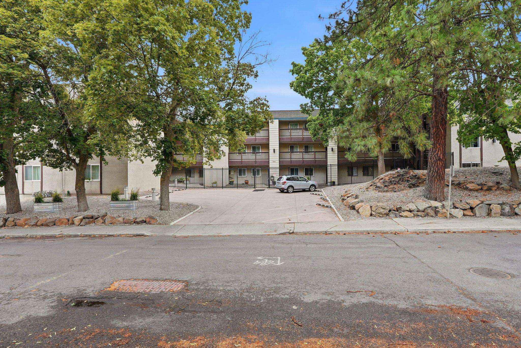 214 W 6th Ave - Photo 32