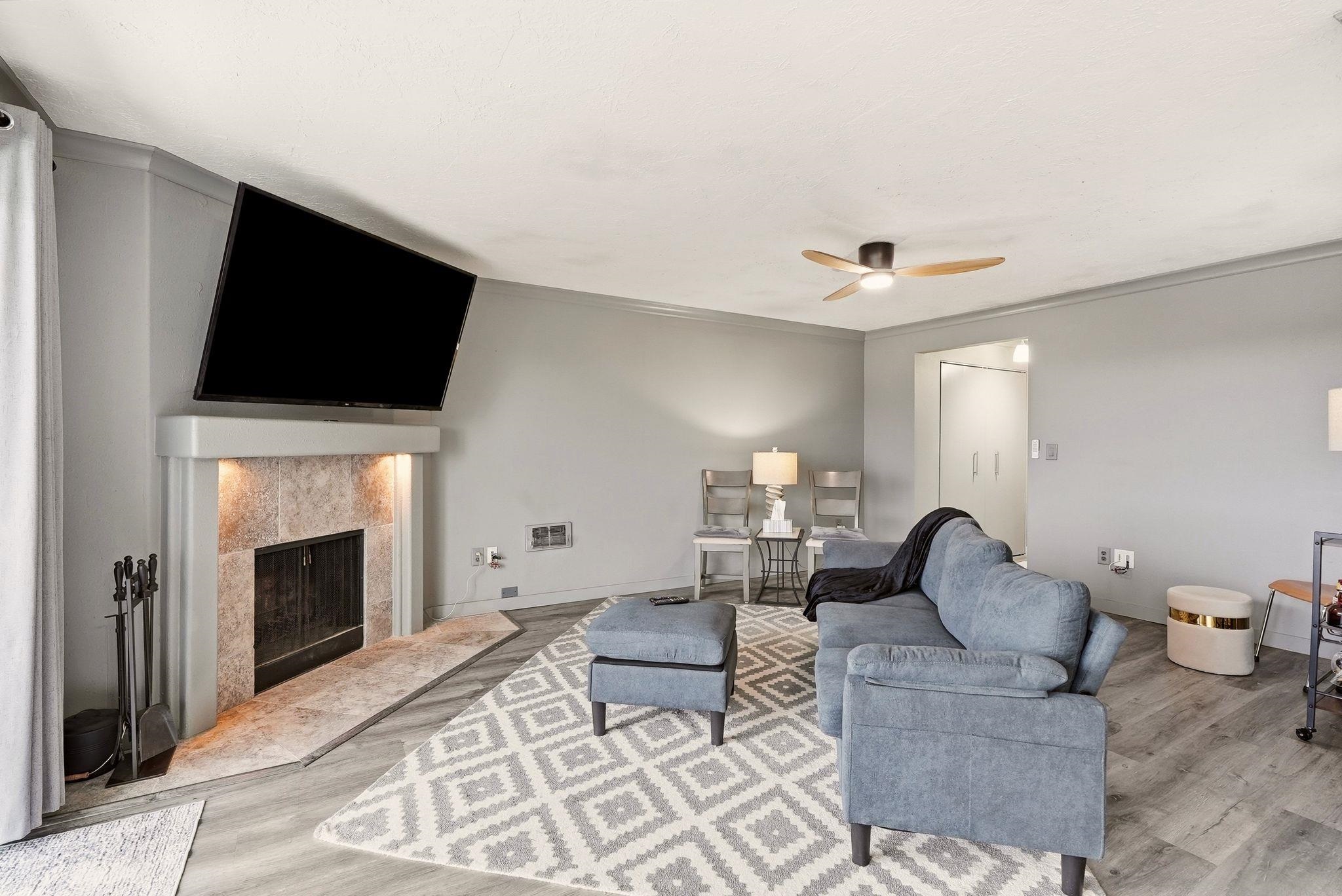 214 W 6th Ave - Photo 5