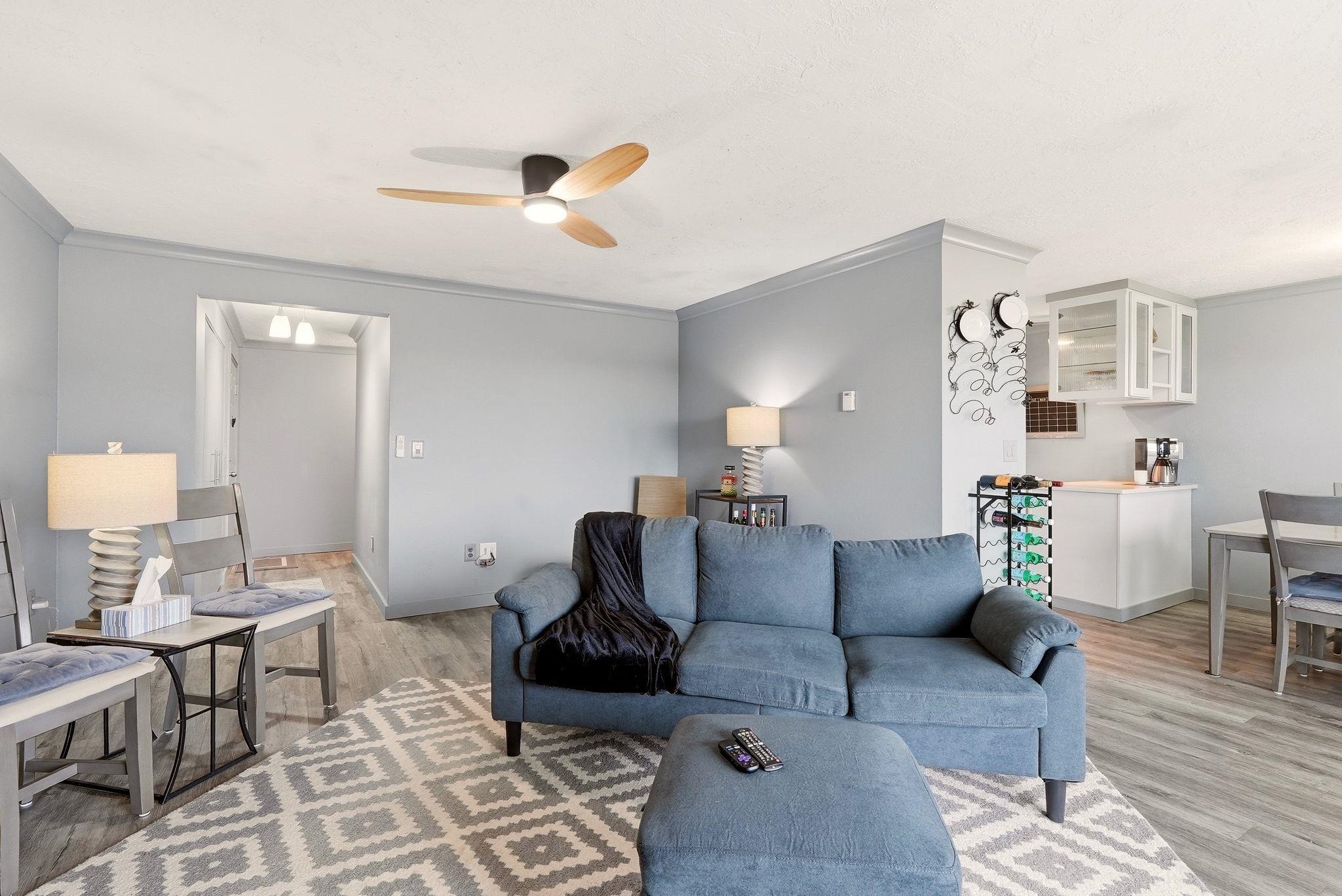 214 W 6th Ave - Photo 6