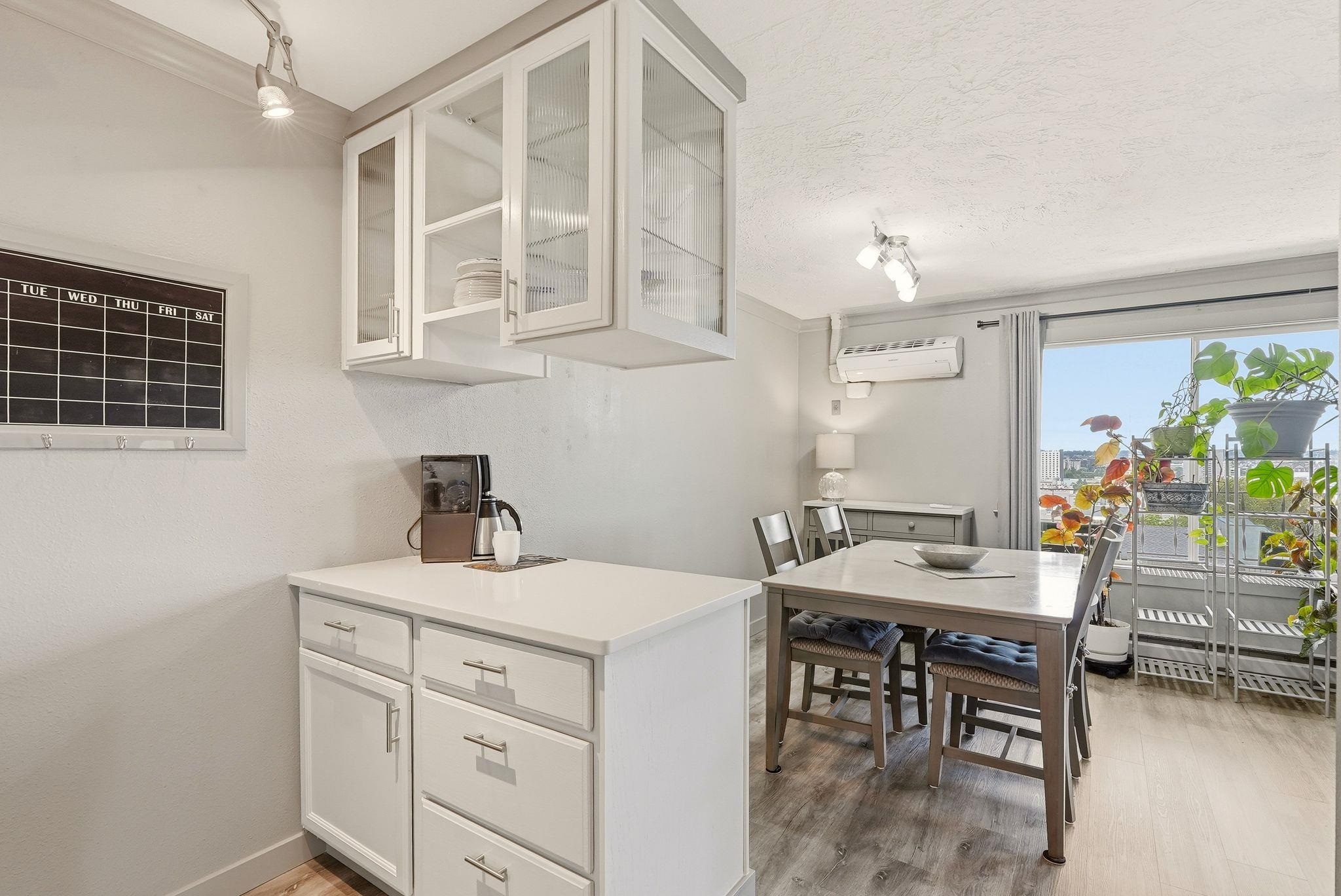 214 W 6th Ave - Photo 13