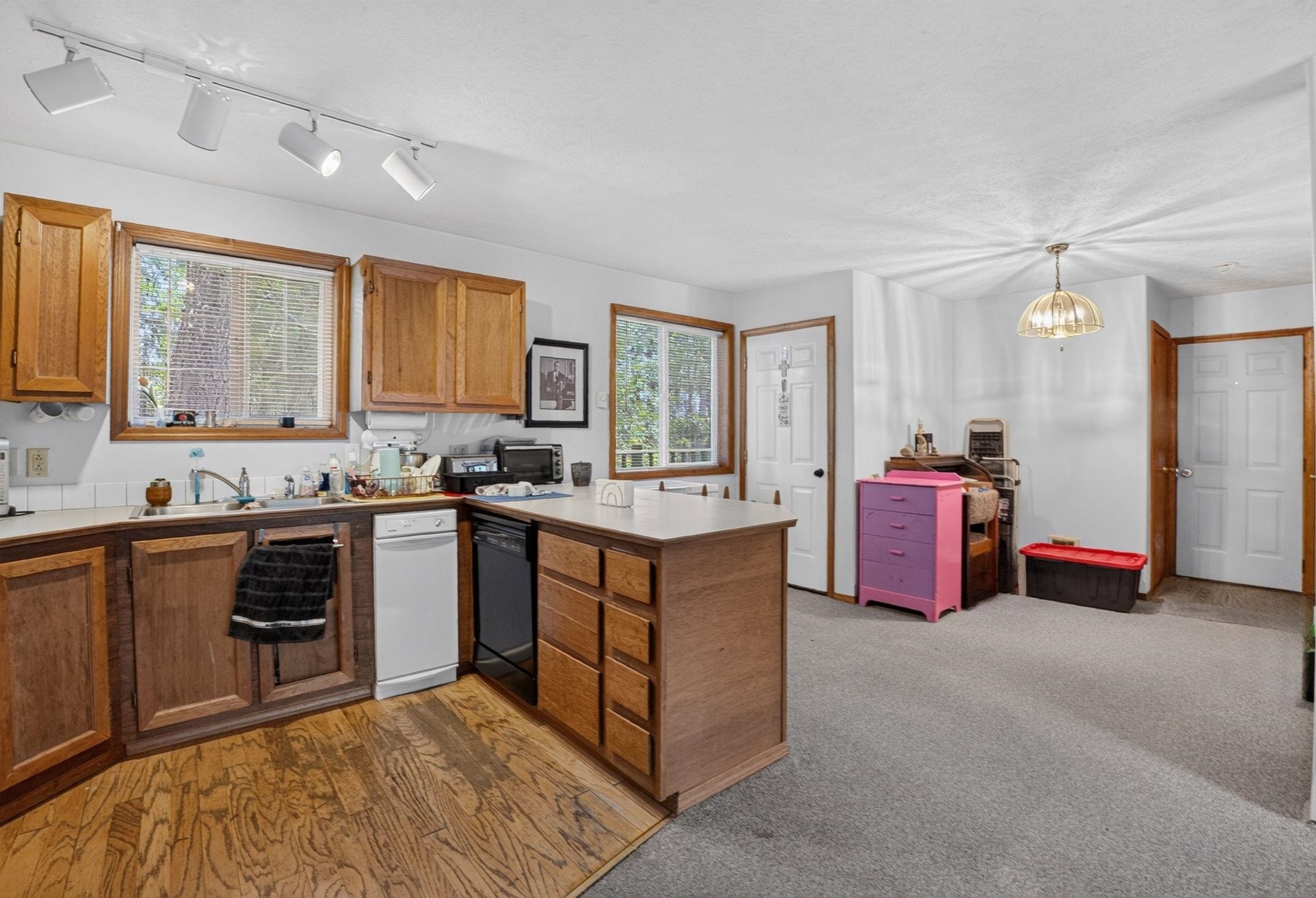 4421 E Chattaroy Rd - Photo 17