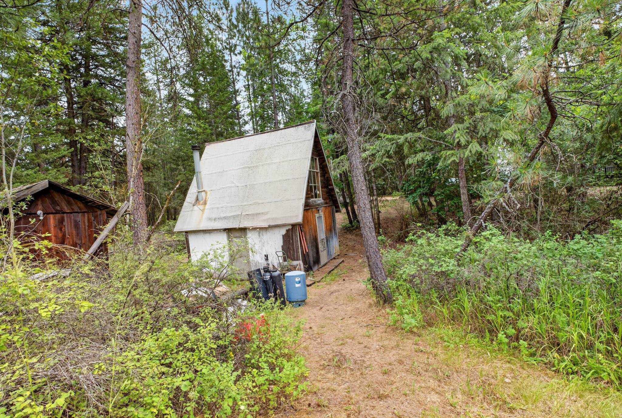 4421 E Chattaroy Rd - Photo 36