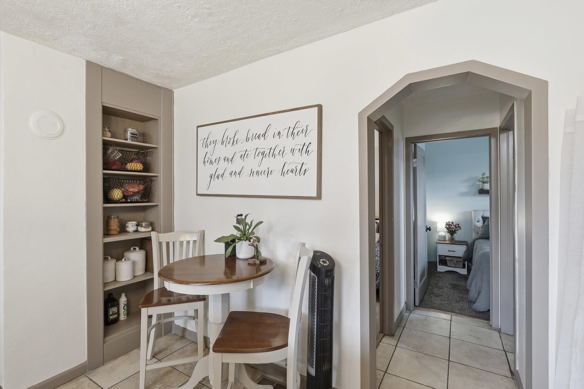 1828 W Knox Ave - Photo 6