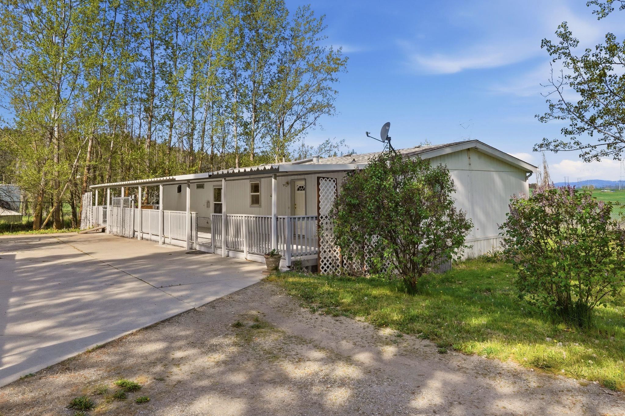 8325 E Lindgren St - Photo 2