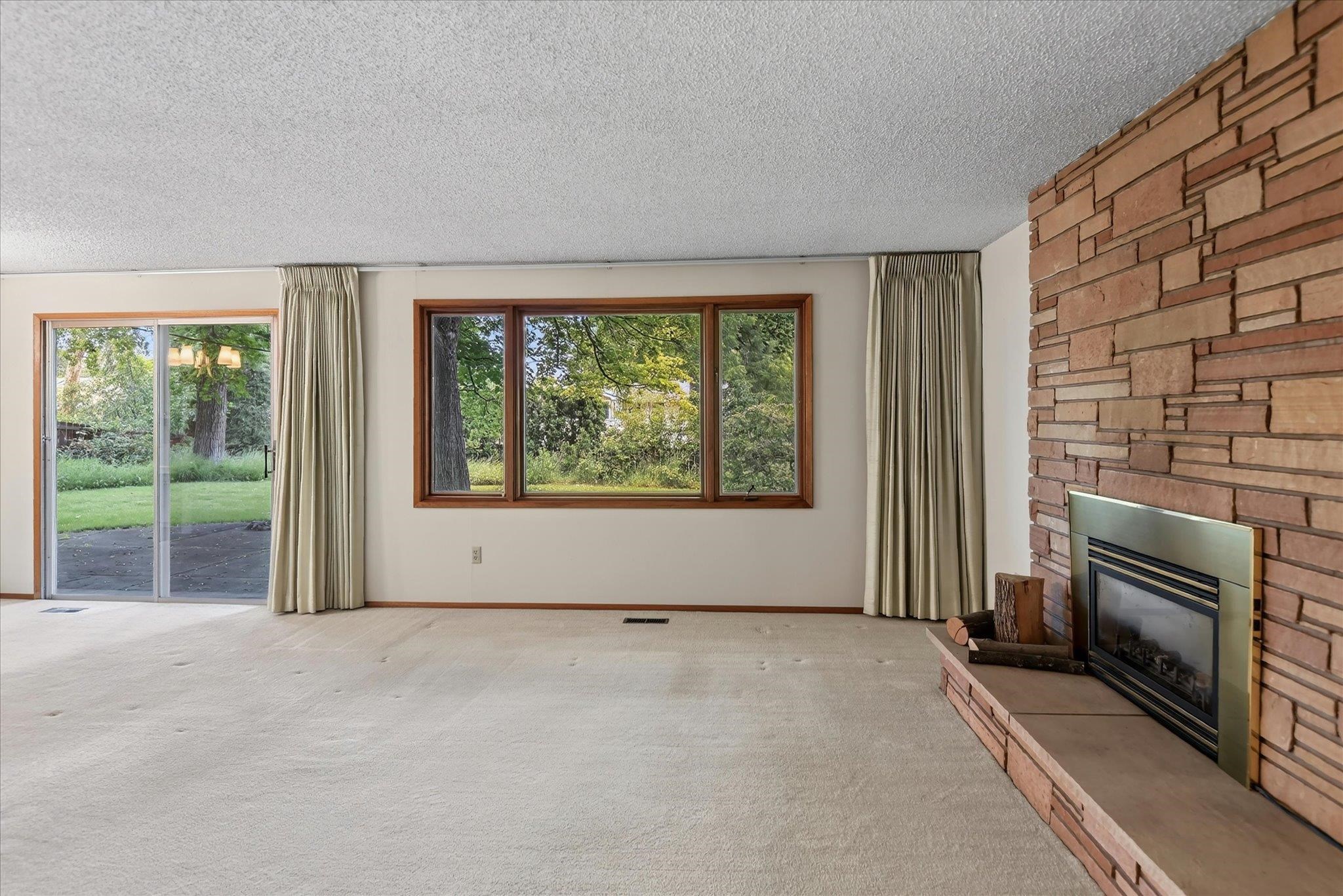 204 W 33rd Ave - Photo 7