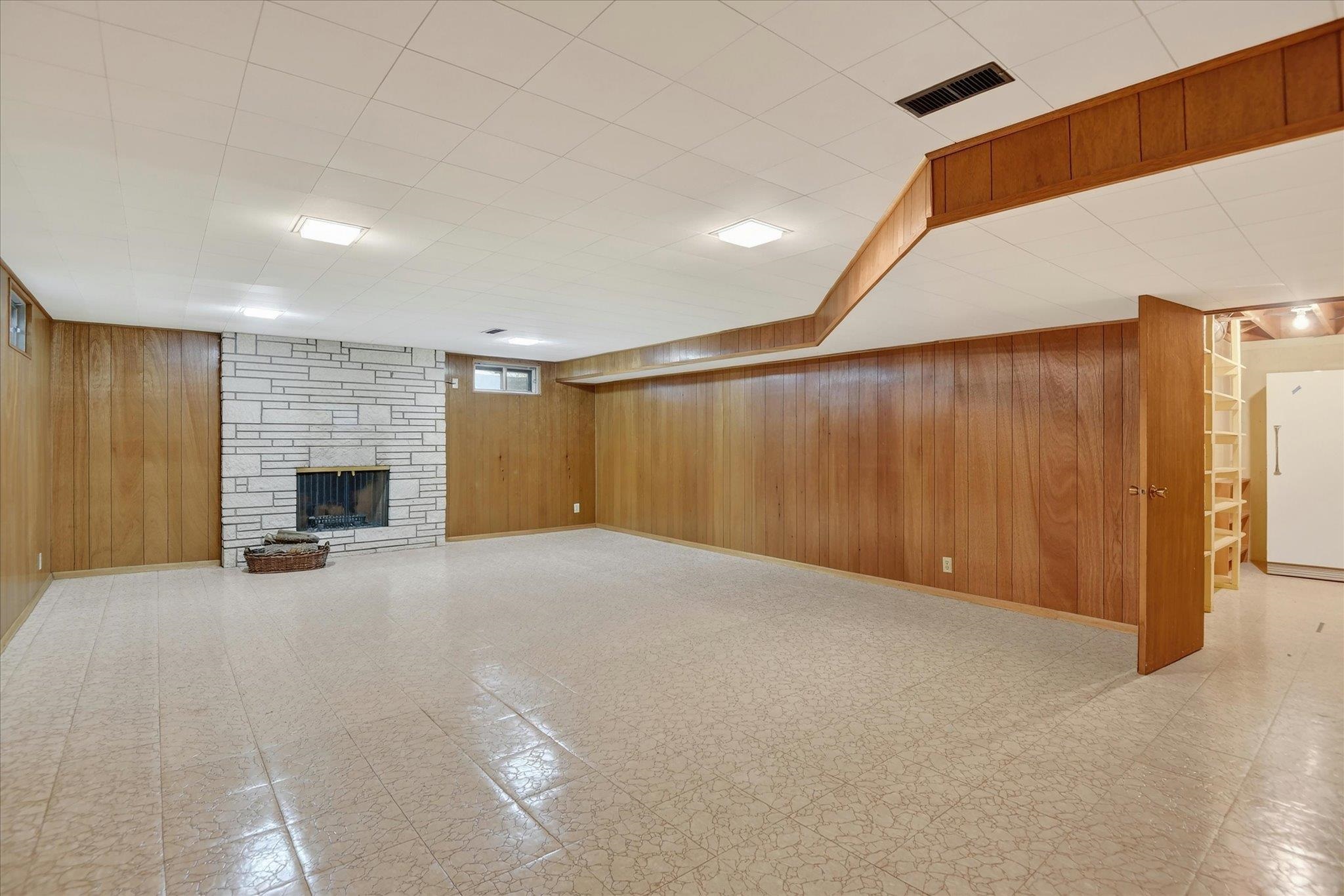204 W 33rd Ave - Photo 23