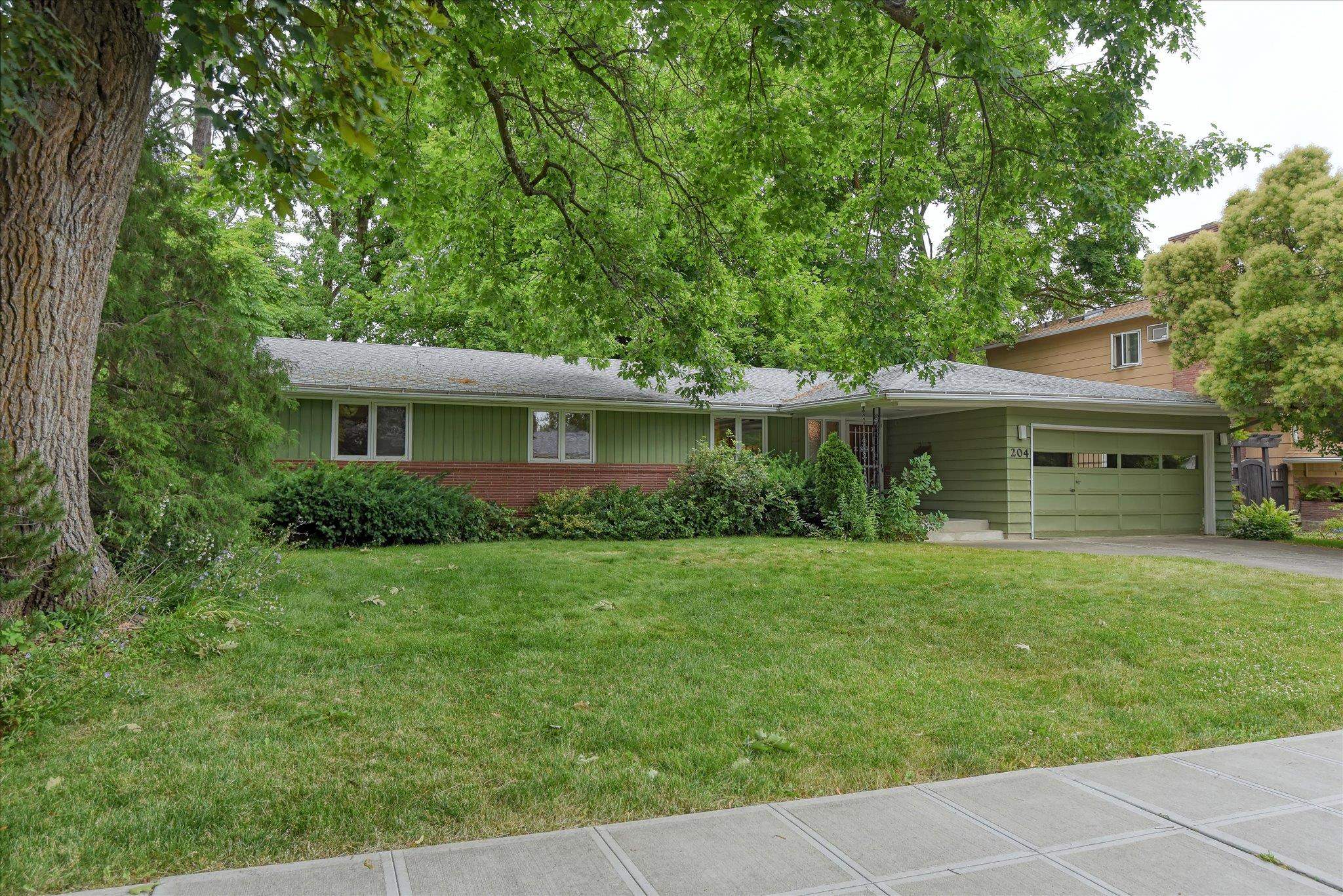 204 W 33rd Ave - Photo 27