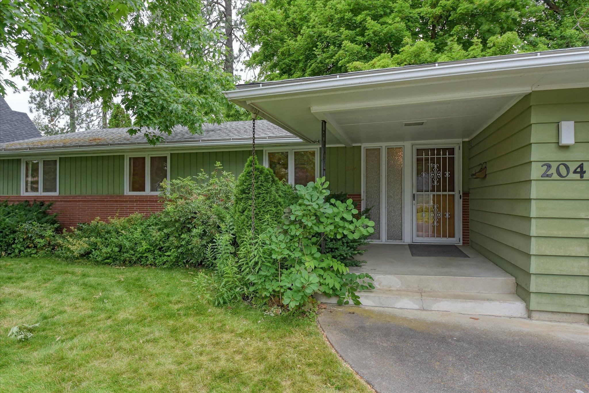 204 W 33rd Ave - Photo 29