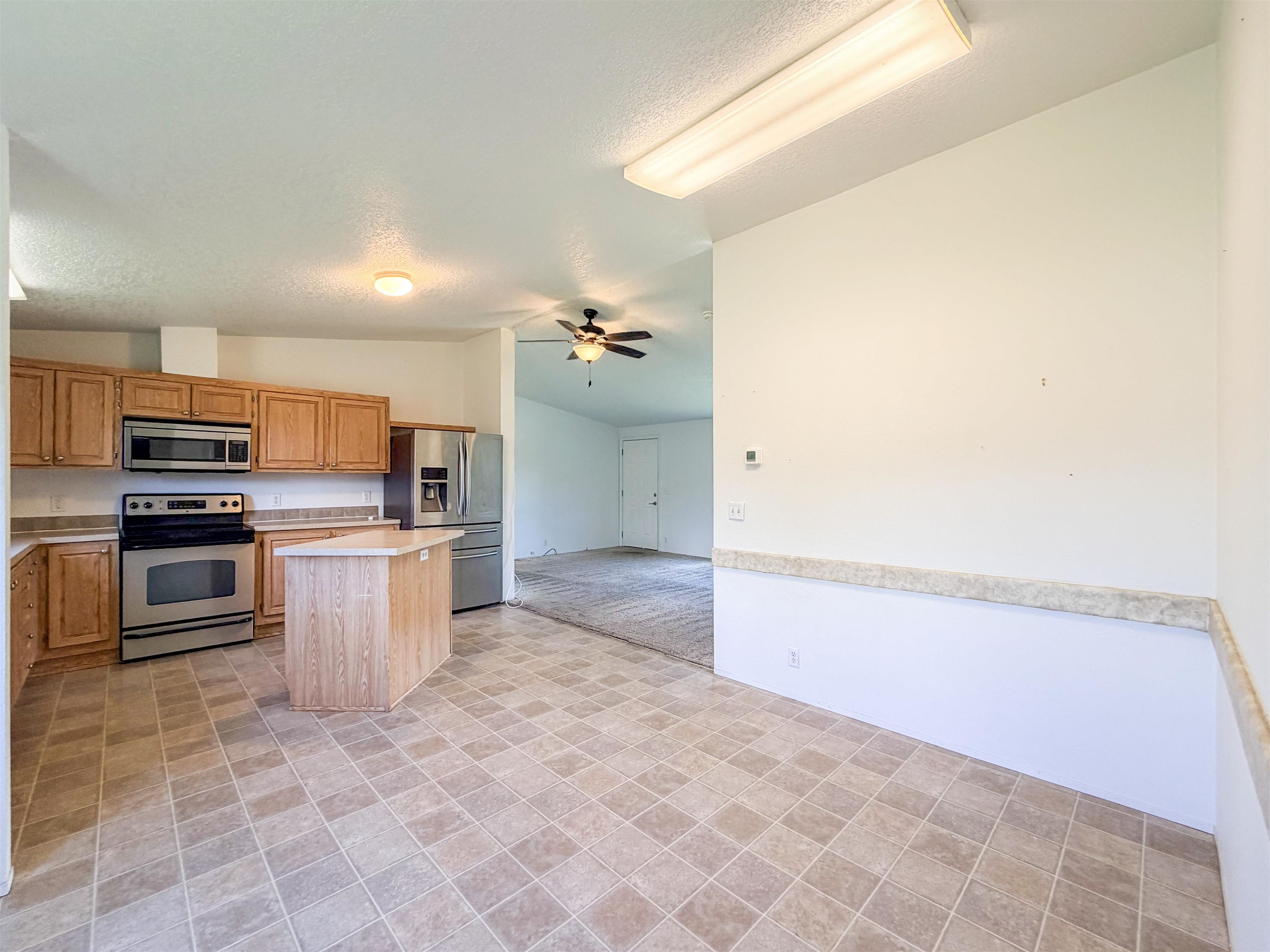 580 S Madison St - Photo 7