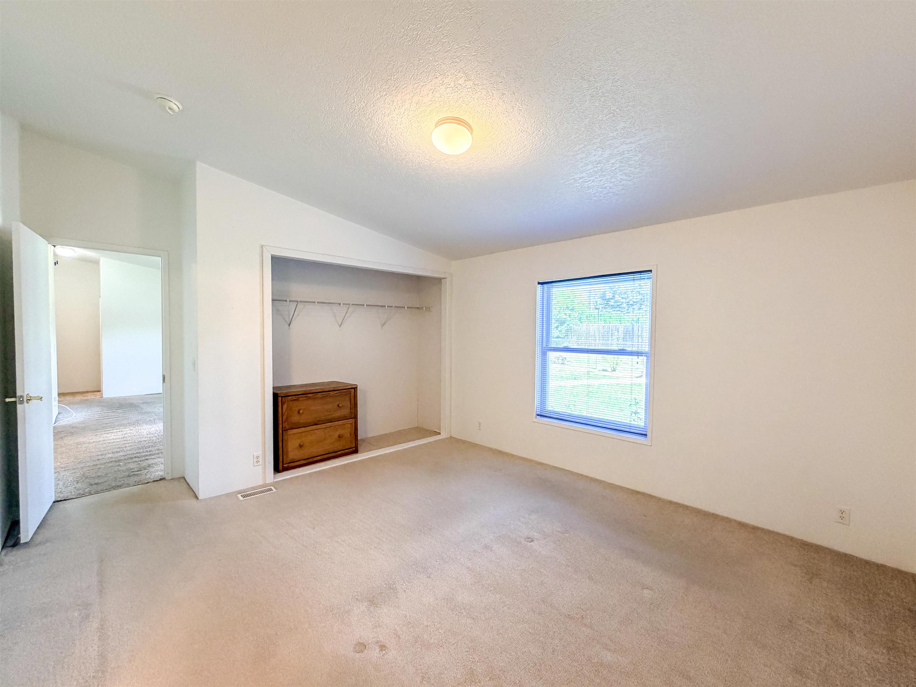 580 S Madison St - Photo 18