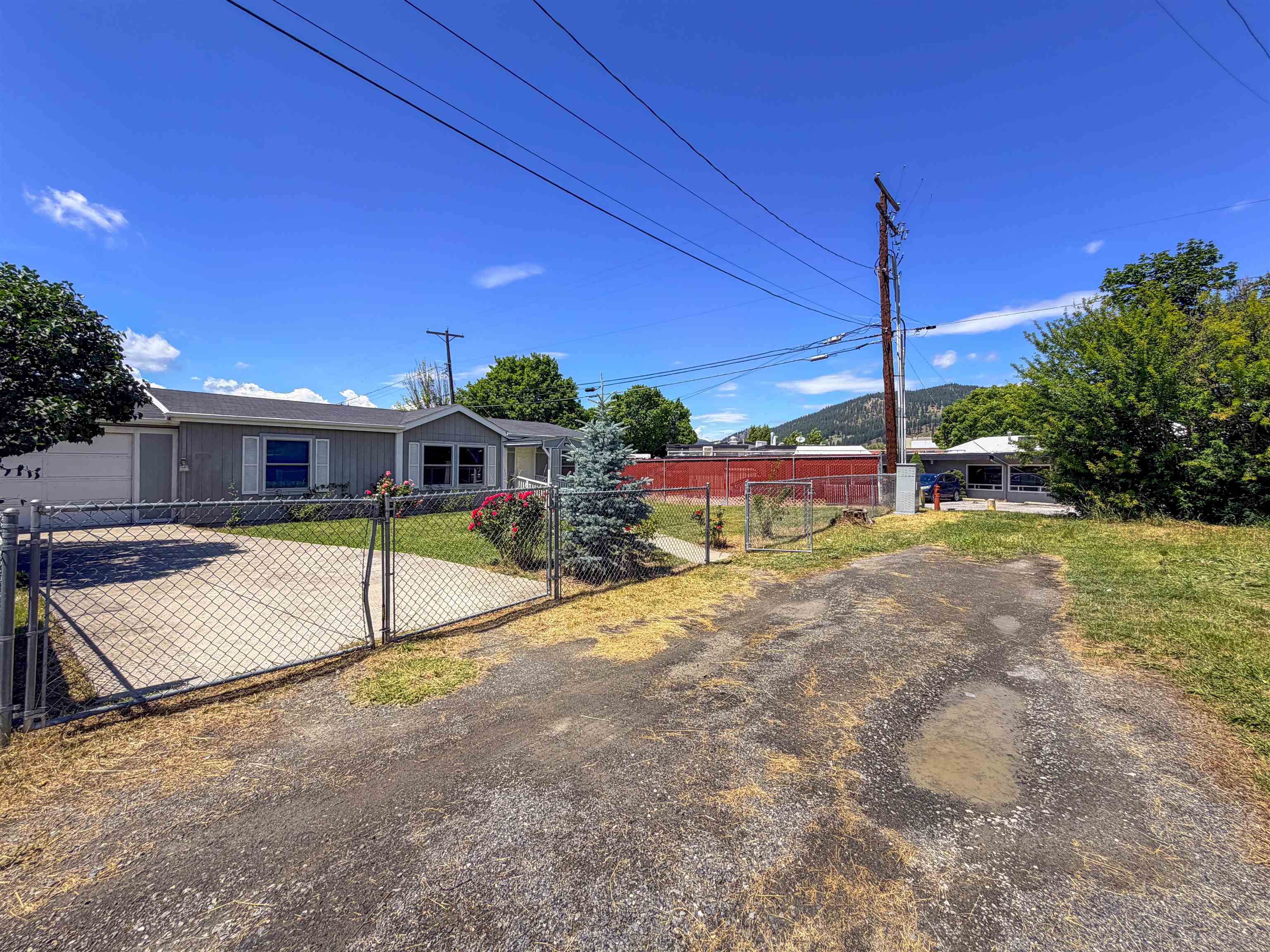 580 S Madison St - Photo 37