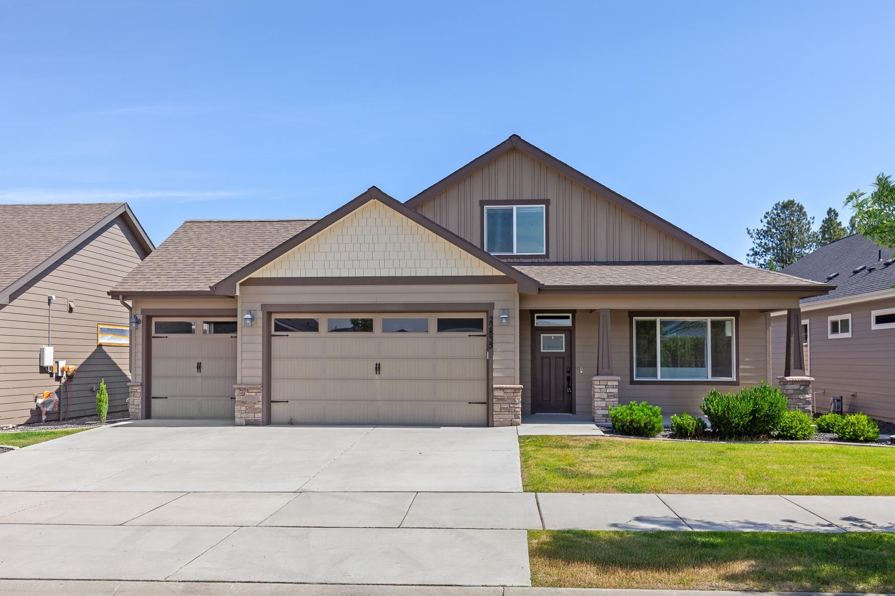 22835 E Edgewater Ln - Photo 1