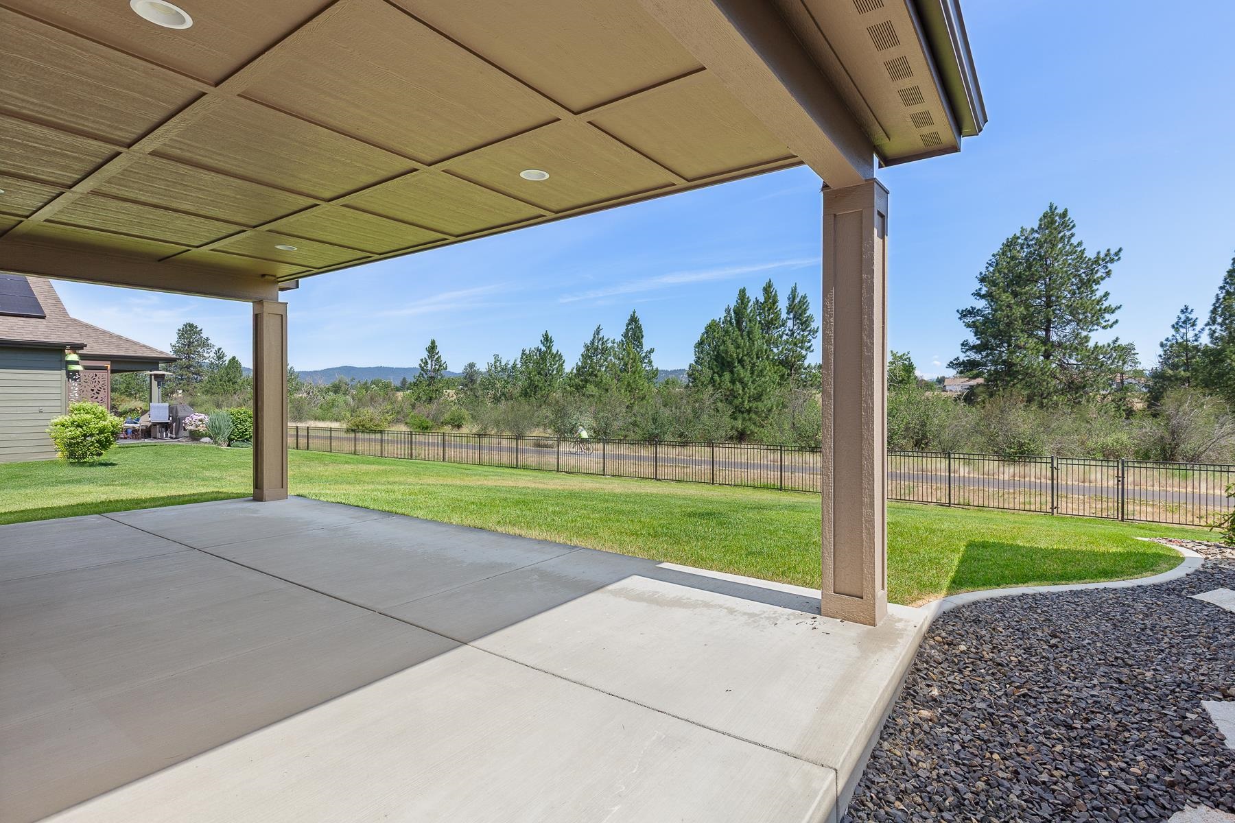 22835 E Edgewater Ln - Photo 22