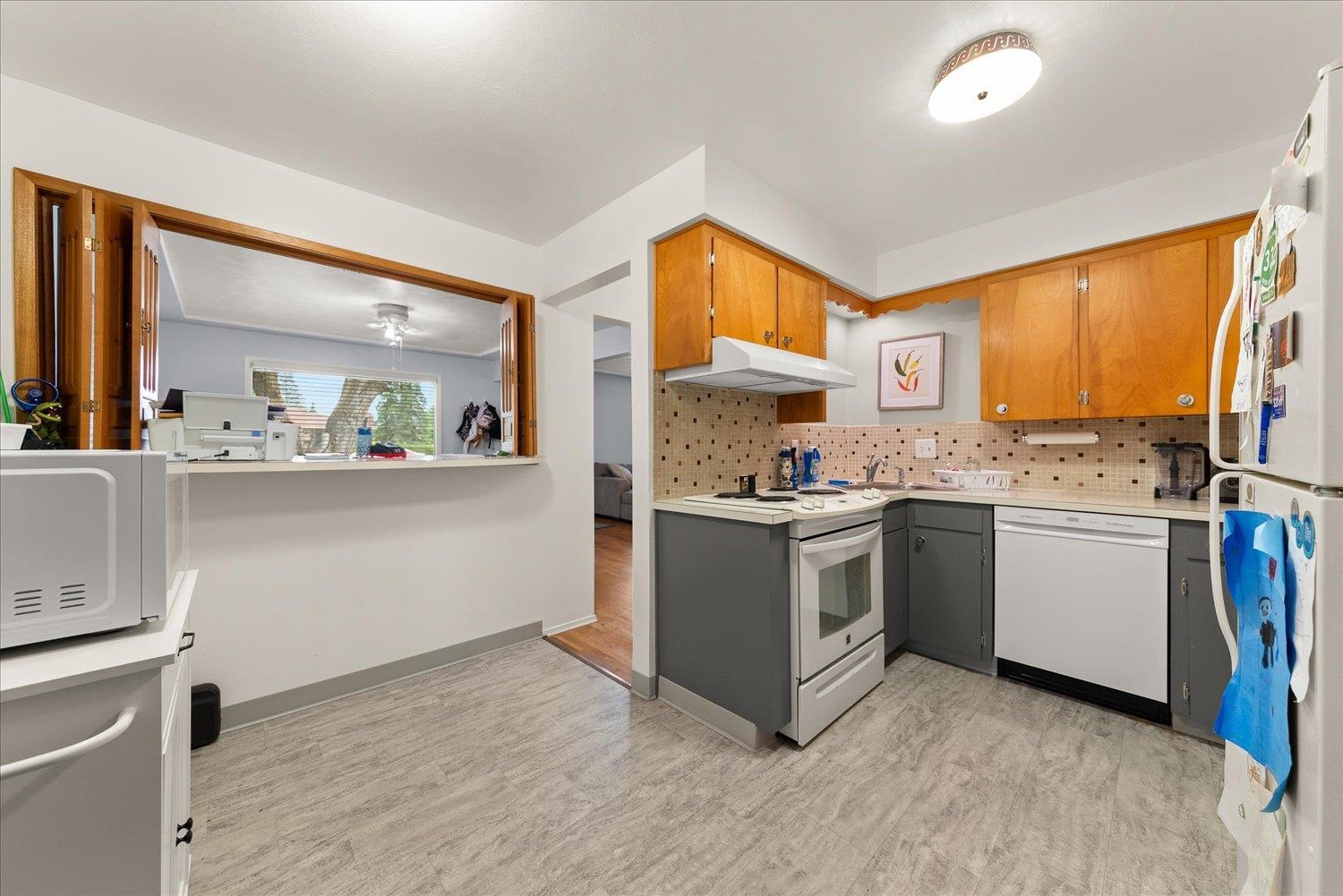 5905 N Astor St - Photo 12