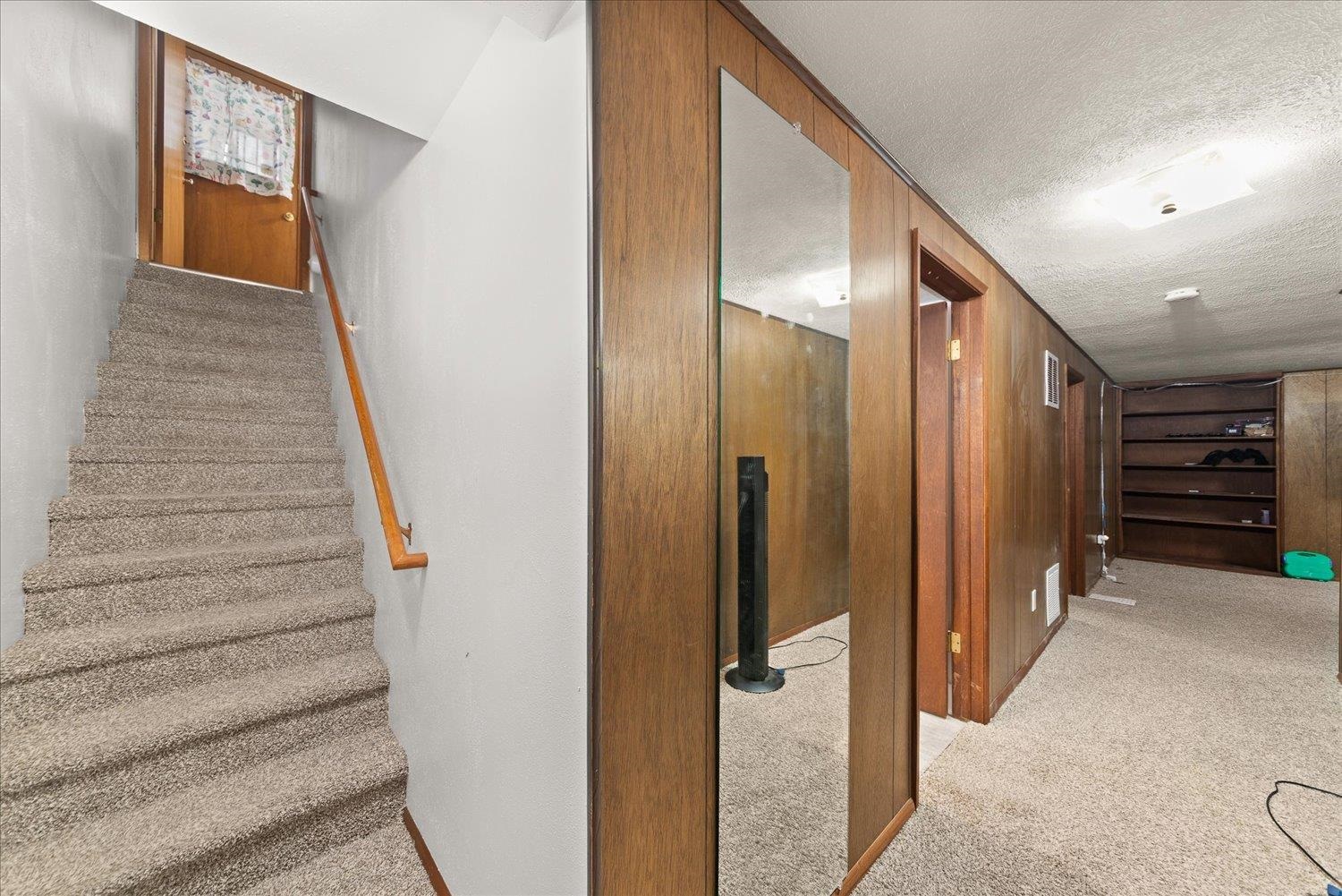 5905 N Astor St - Photo 17
