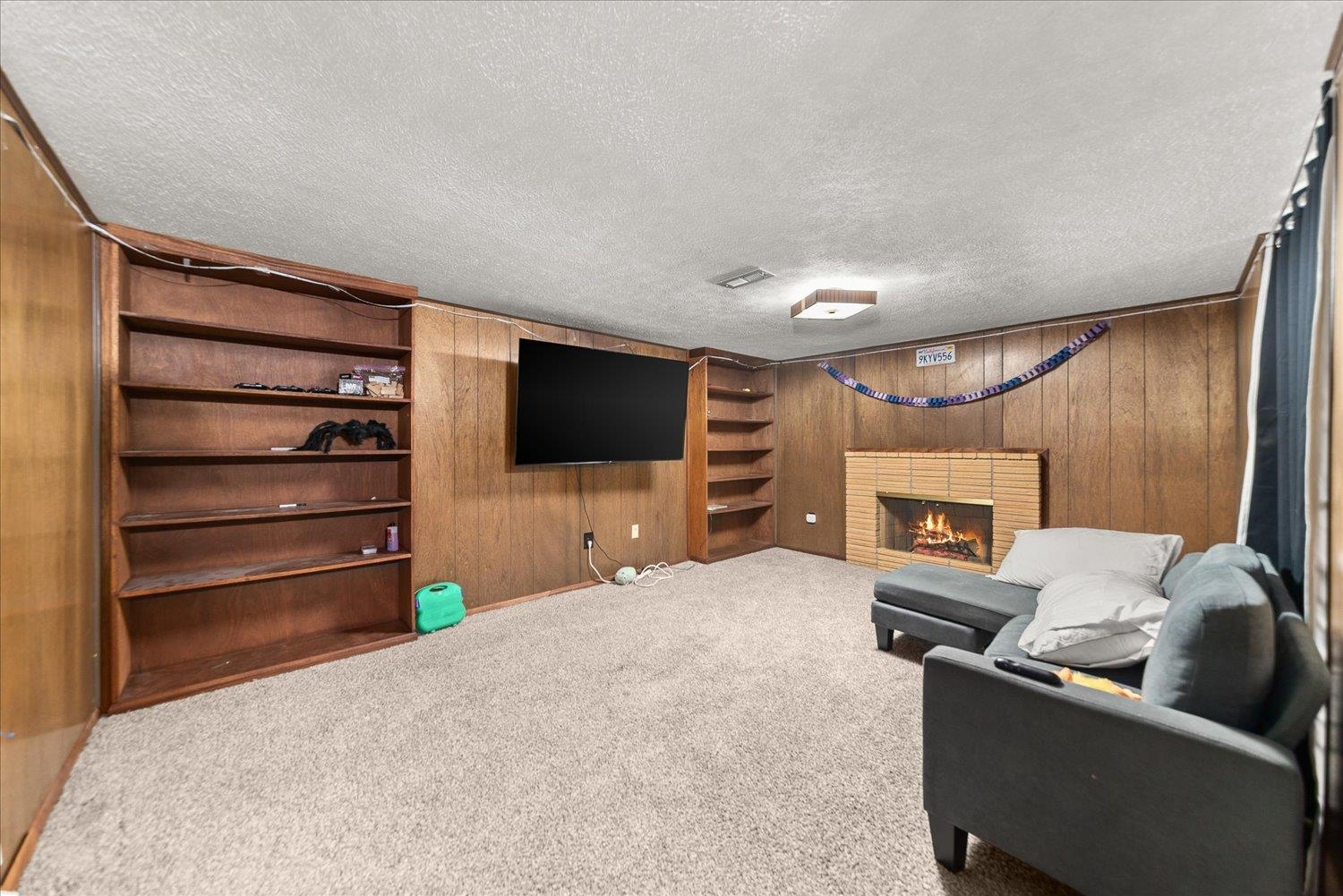 5905 N Astor St - Photo 19