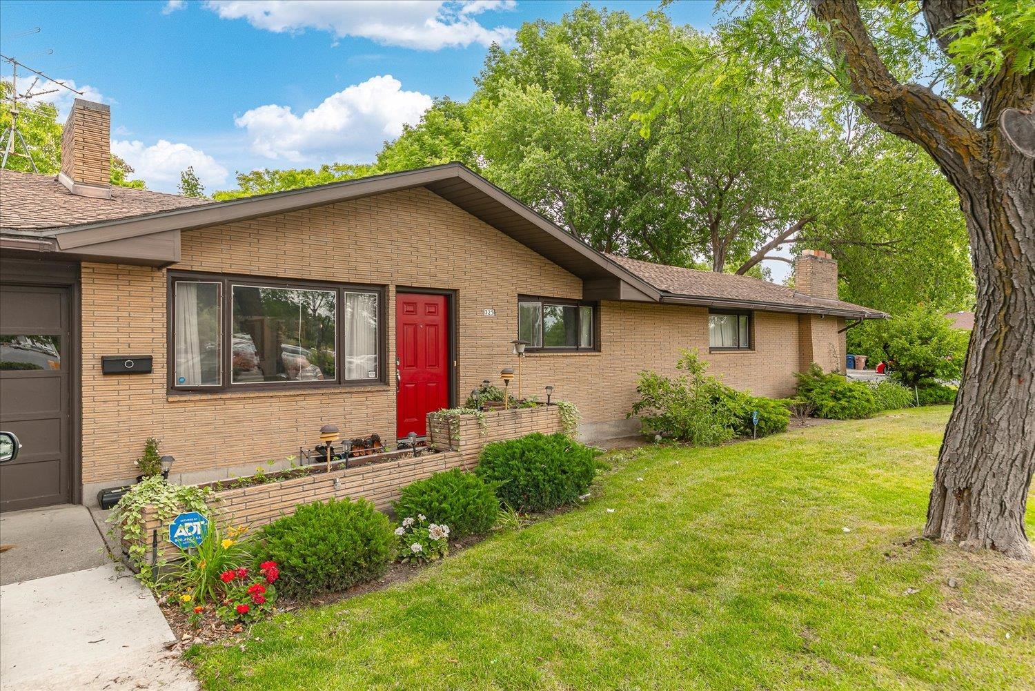 5905 N Astor St - Photo 26