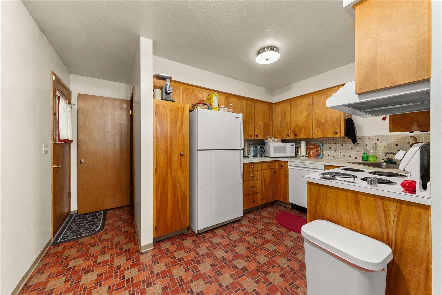 5905 N Astor St - Photo 37