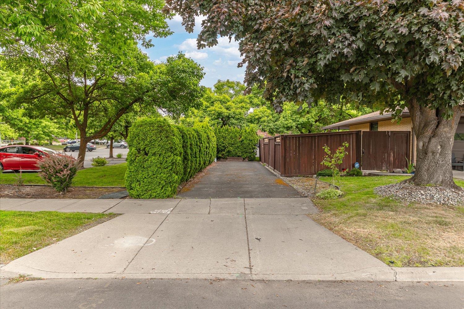 5905 N Astor St - Photo 45