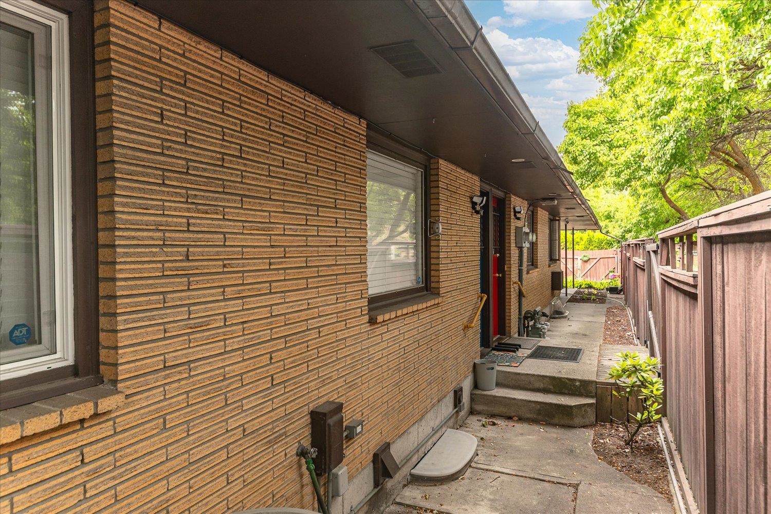 5905 N Astor St - Photo 46