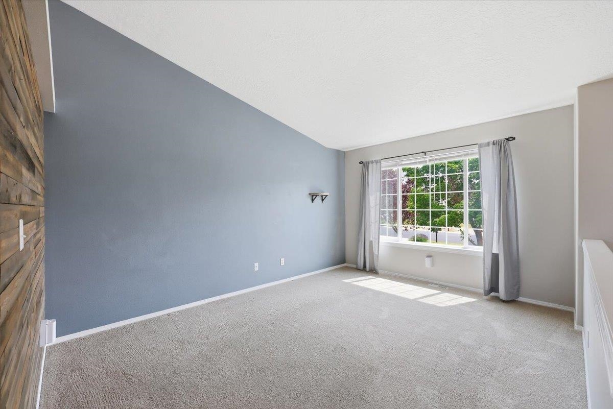 7724 S Blackberry St - Photo 3