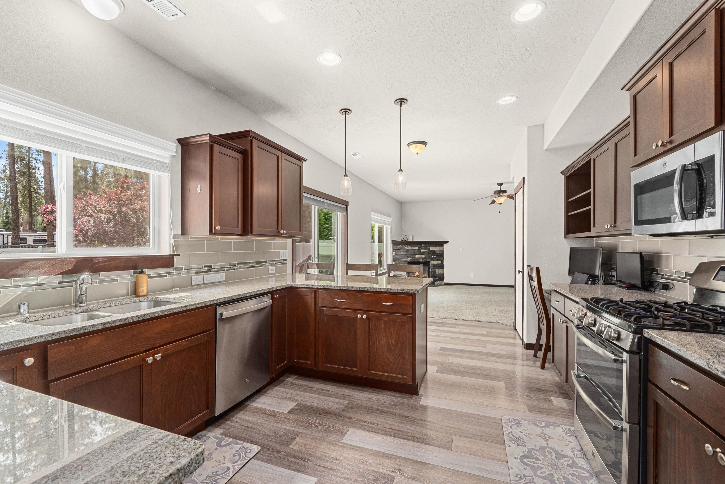 9421 W Ballesteros Ct - Photo 17