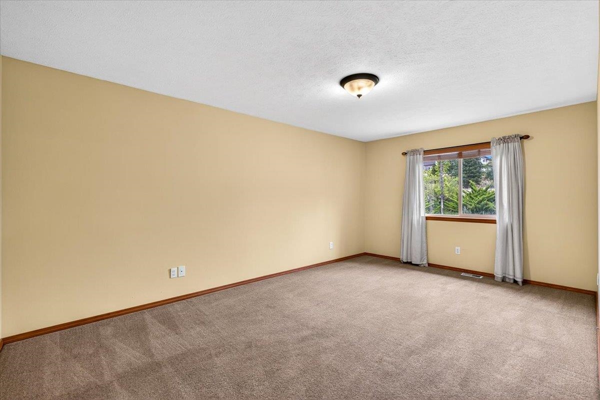 12018 N Korey Ln - Photo 16