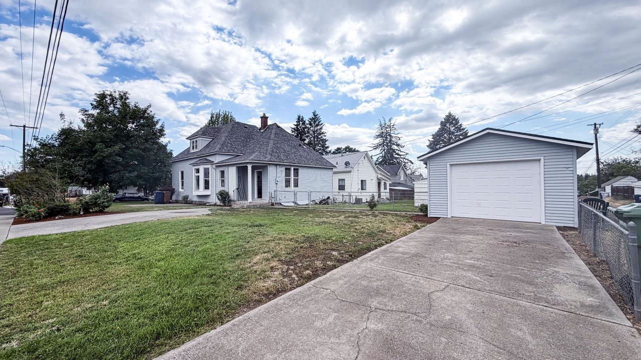 304 W Shannon Ave - Photo 3