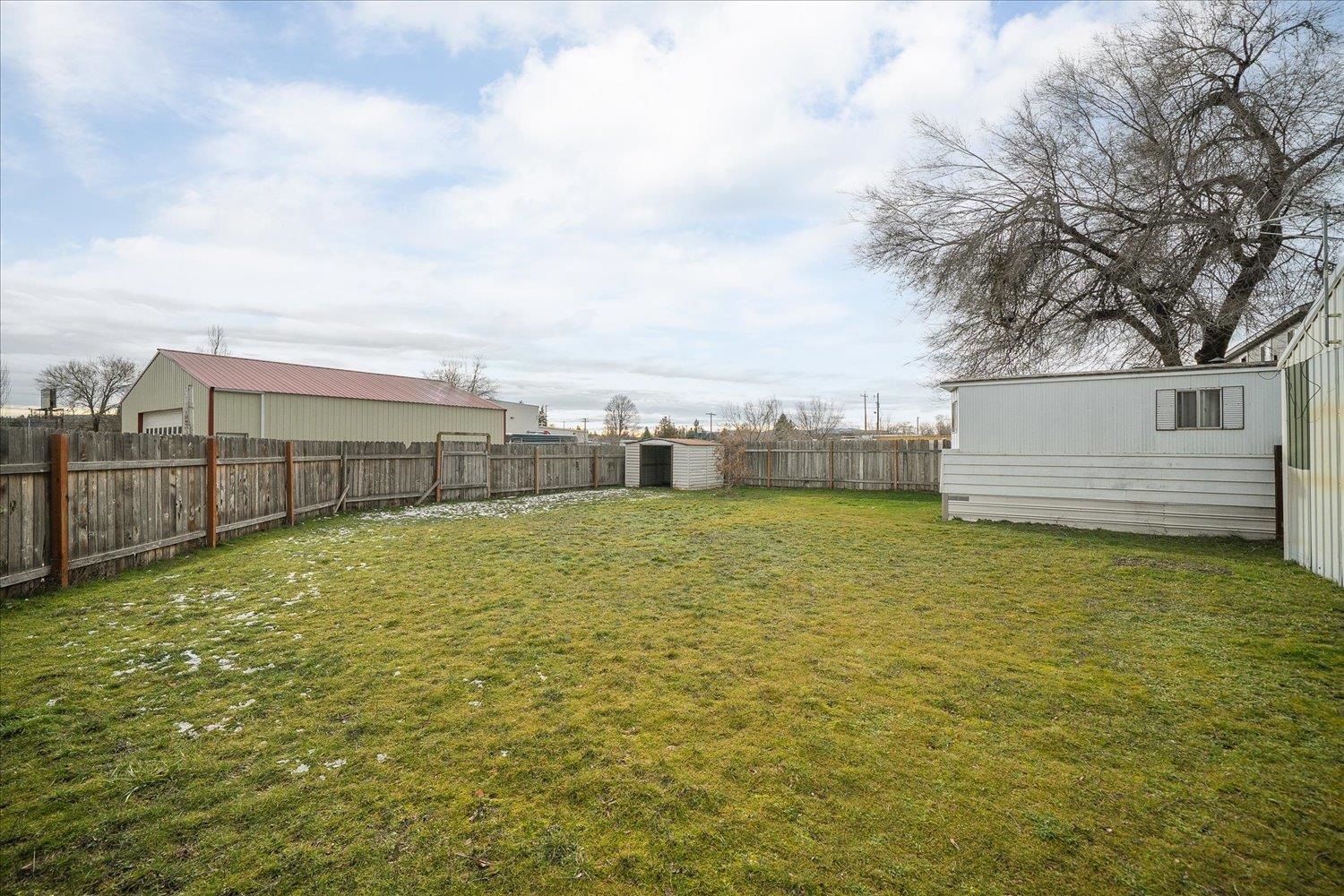 17622 E Cowley Ave - Photo 45