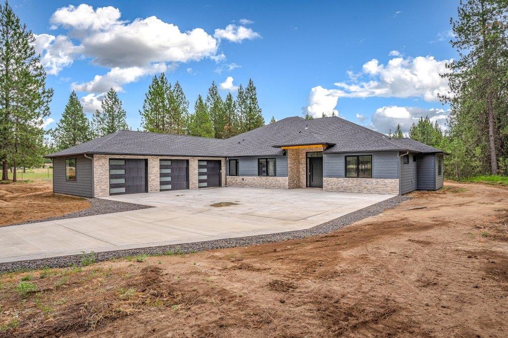 1015 W Montgomery Rd - Photo 3