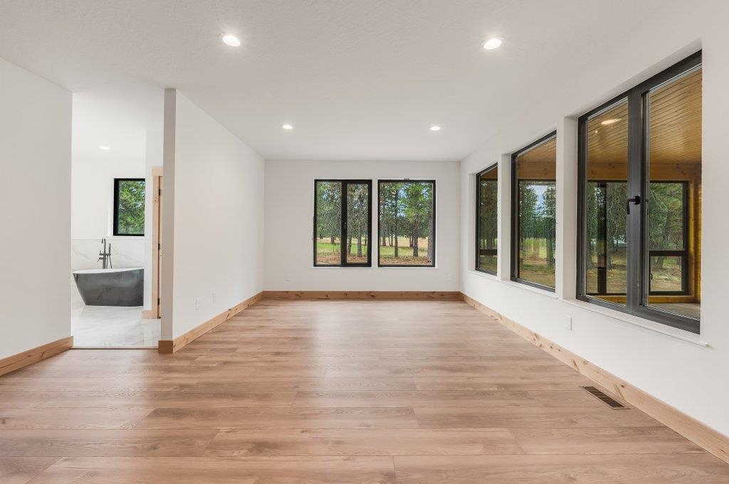 1015 W Montgomery Rd - Photo 35
