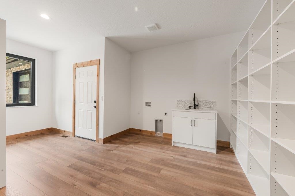 1015 W Montgomery Rd - Photo 44