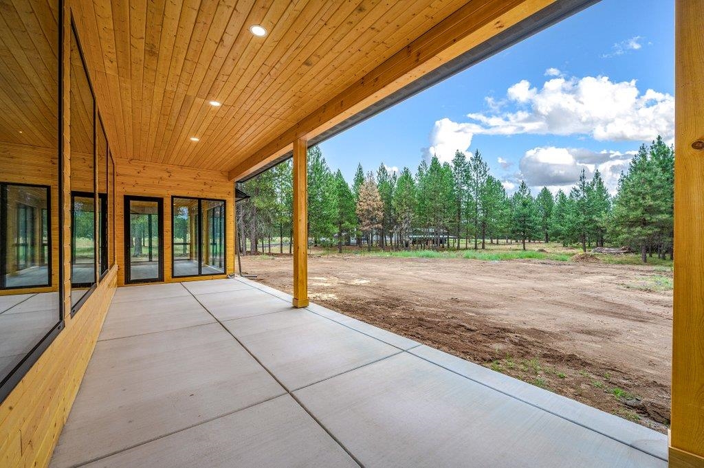 1015 W Montgomery Rd - Photo 47