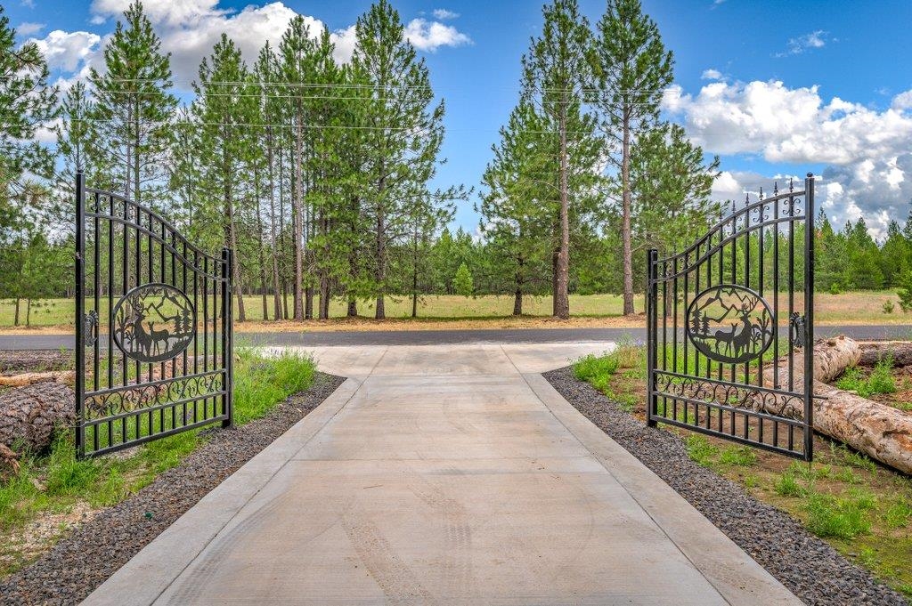 1015 W Montgomery Rd - Photo 2