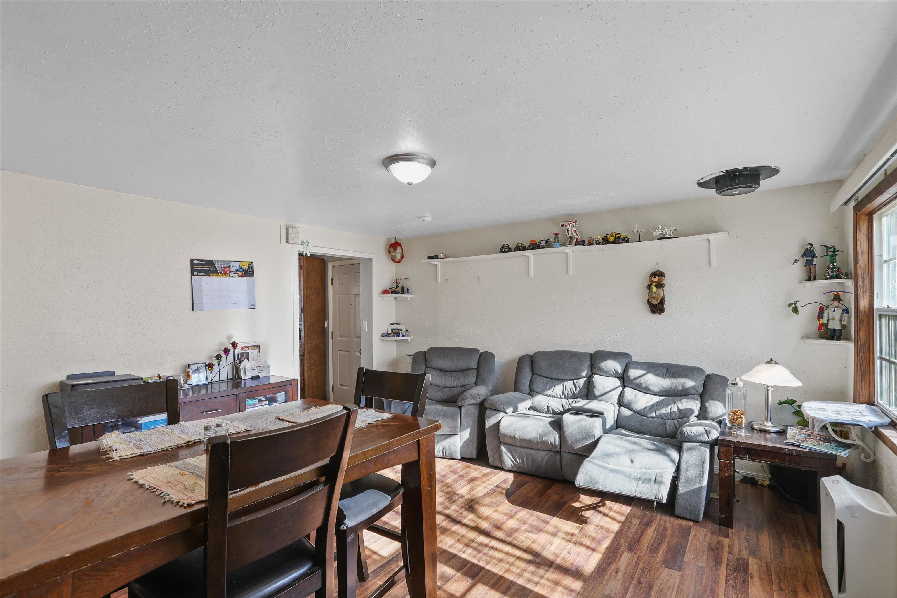 10505 E 10th Ave - Photo 6