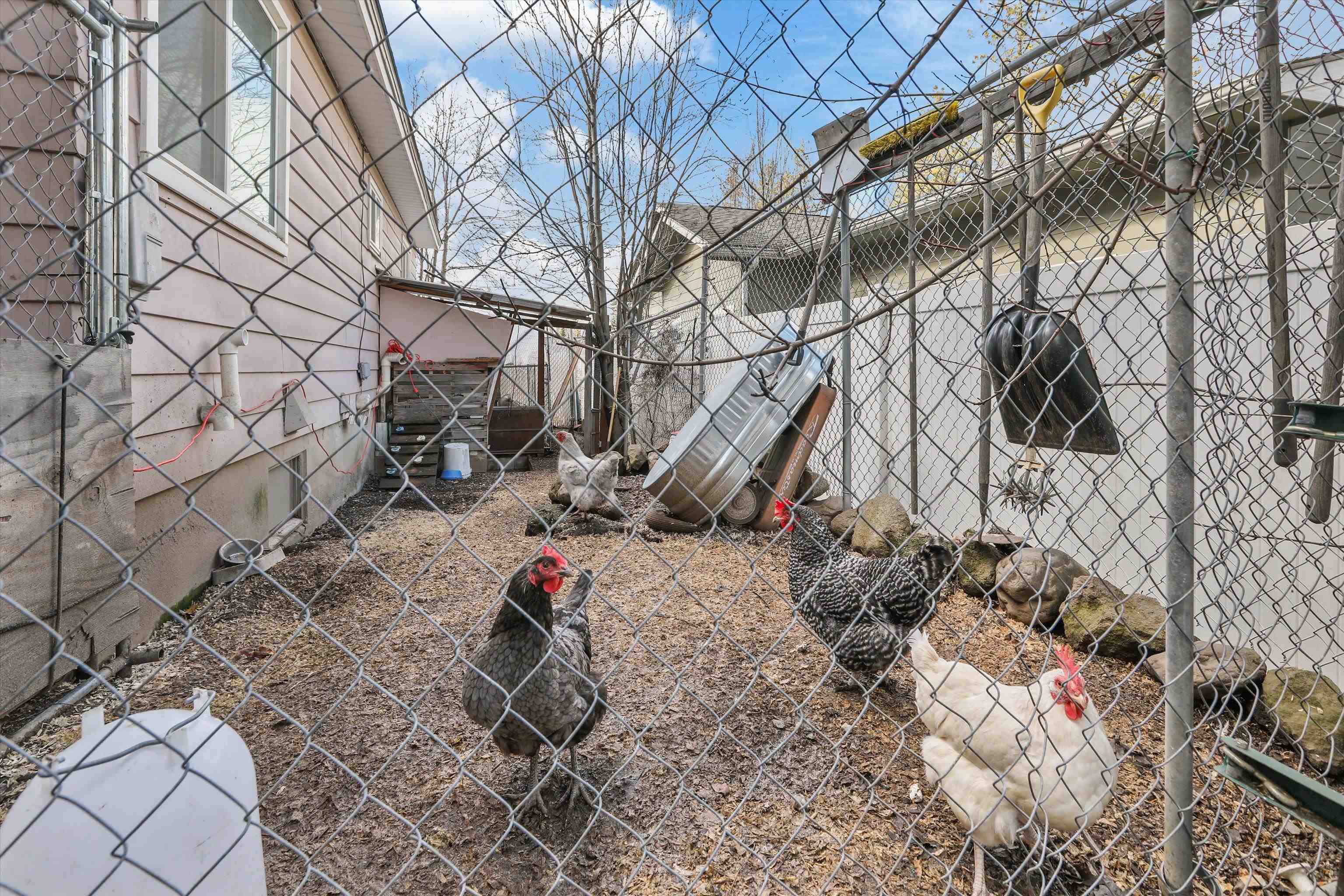 10505 E 10th Ave - Photo 14