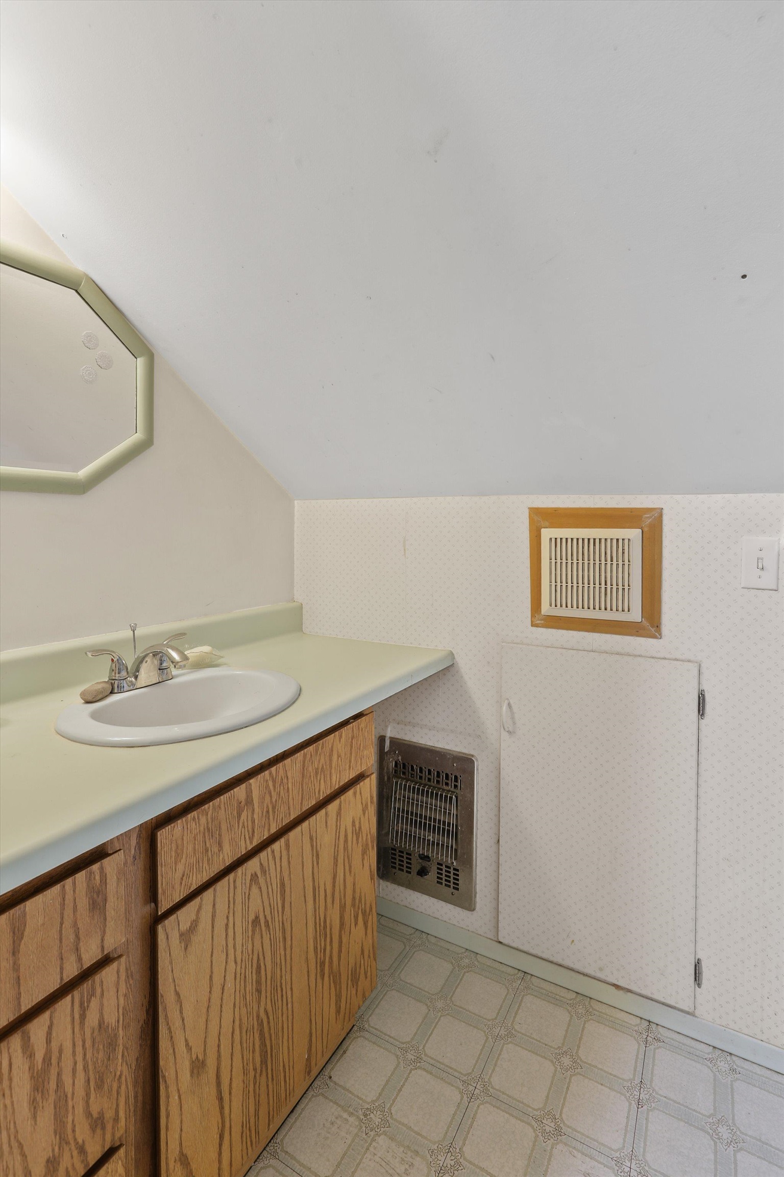 10505 E 10th Ave - Photo 22