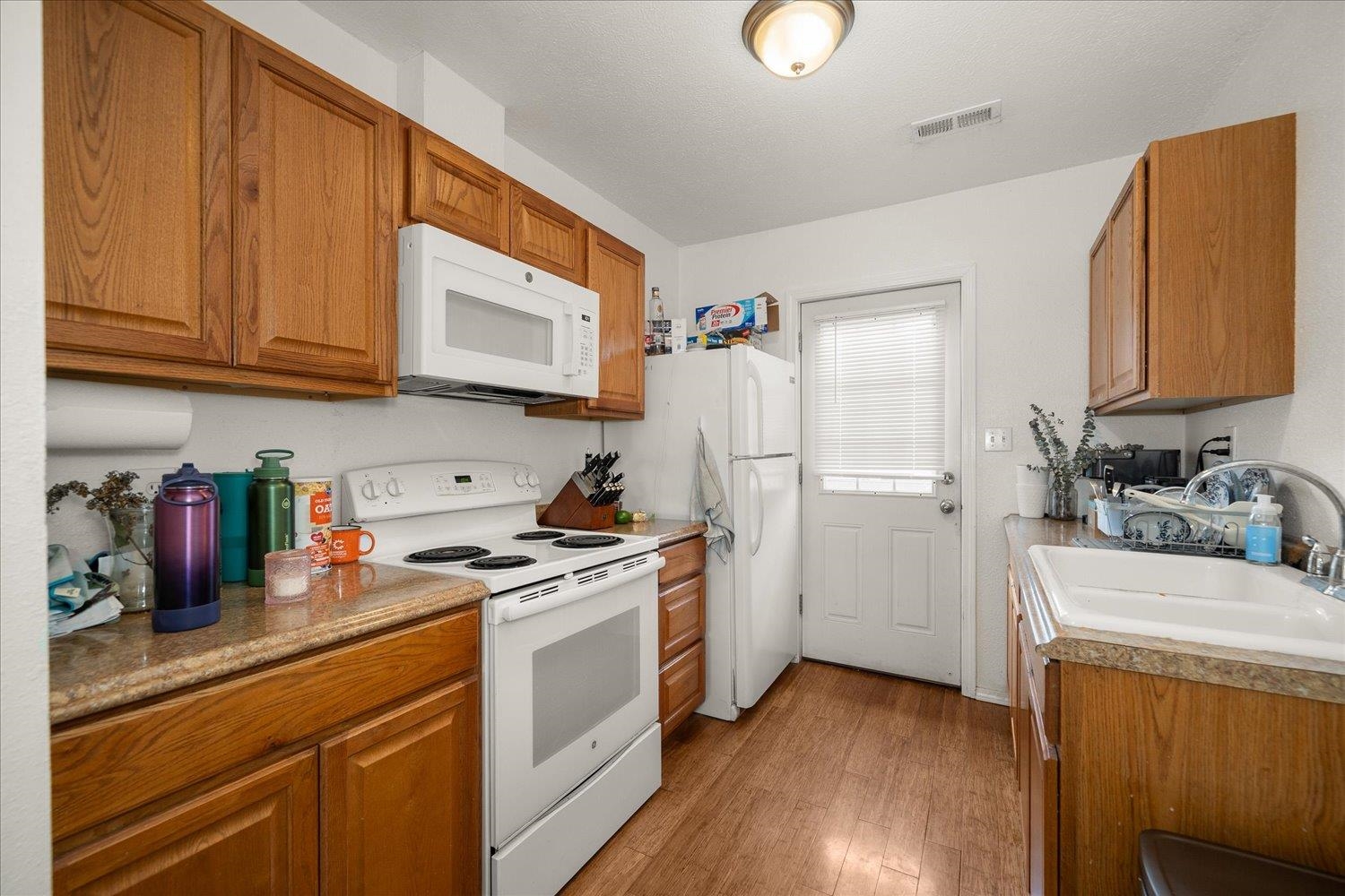864 S Sherman St - Photo 9