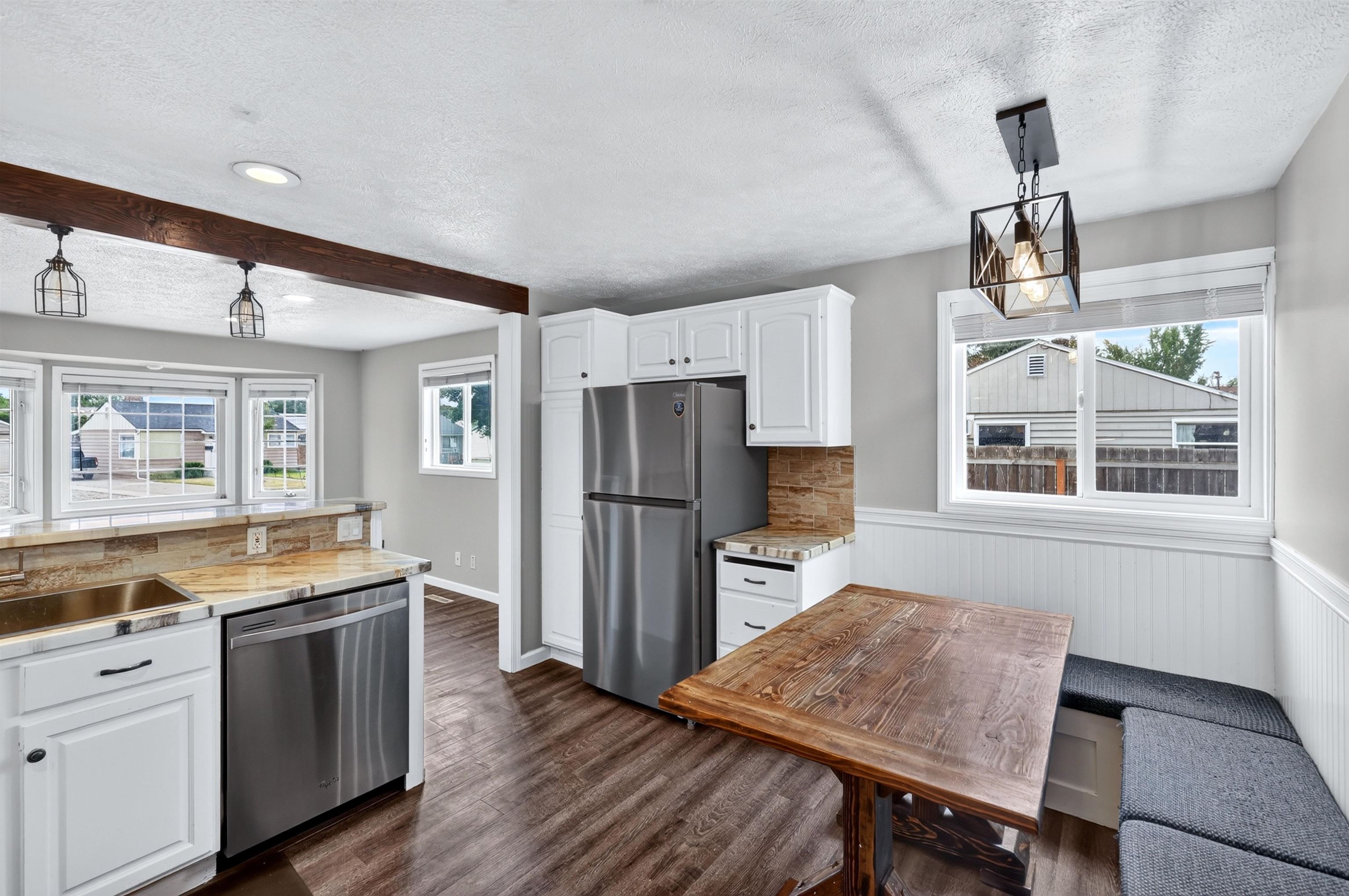 5603 N Lindeke St - Photo 8