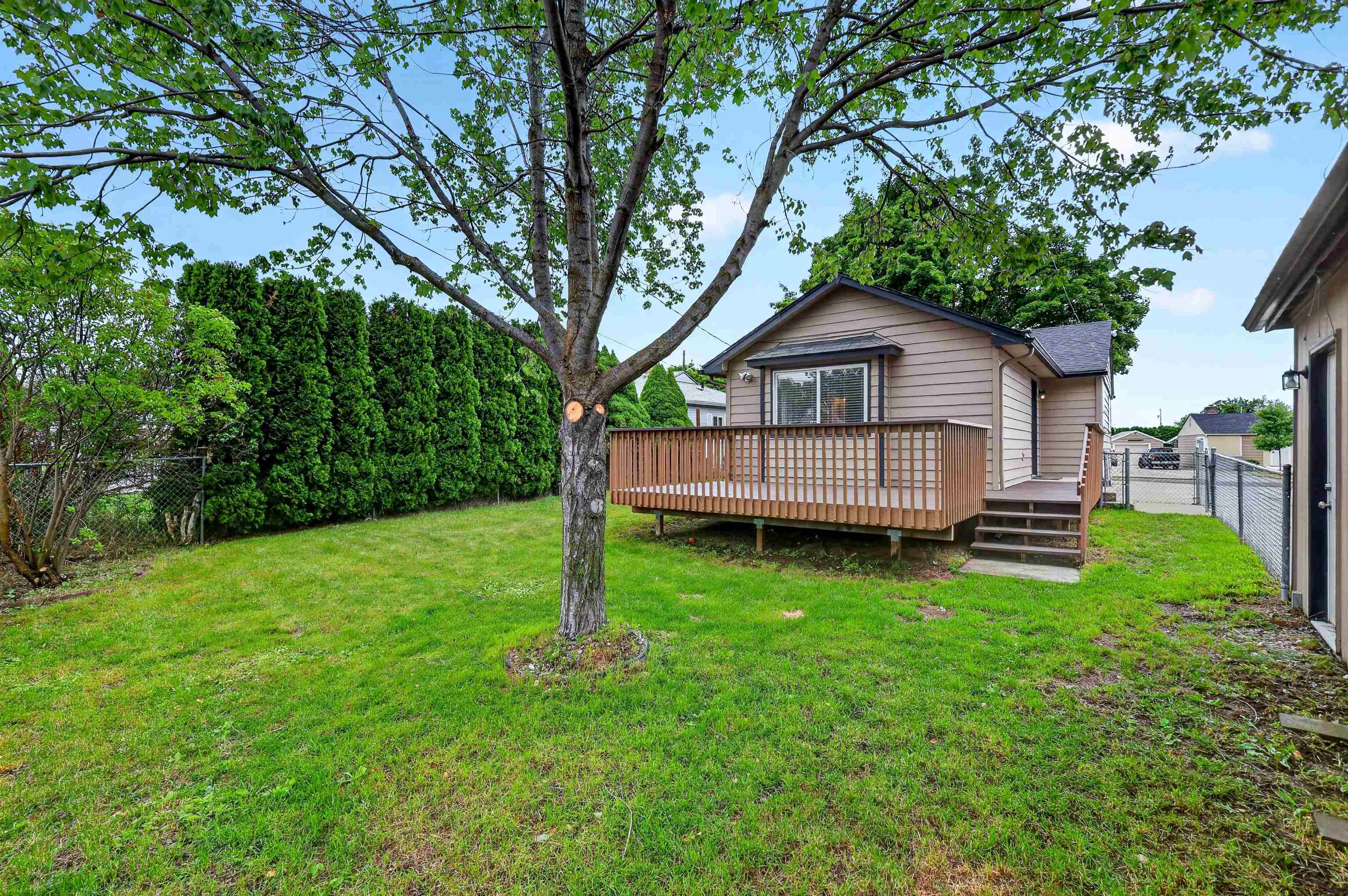 5603 N Lindeke St - Photo 27