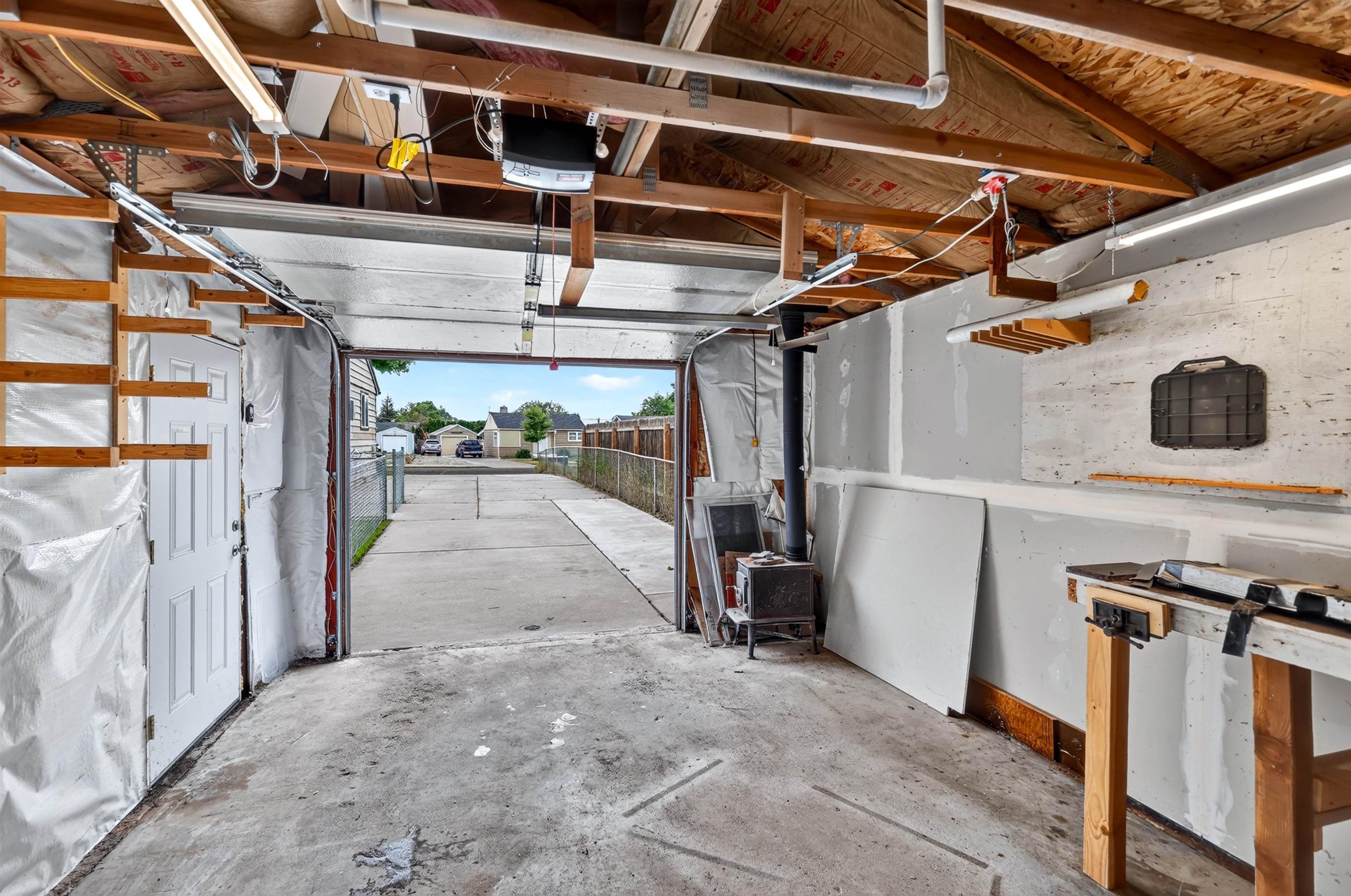 5603 N Lindeke St - Photo 33