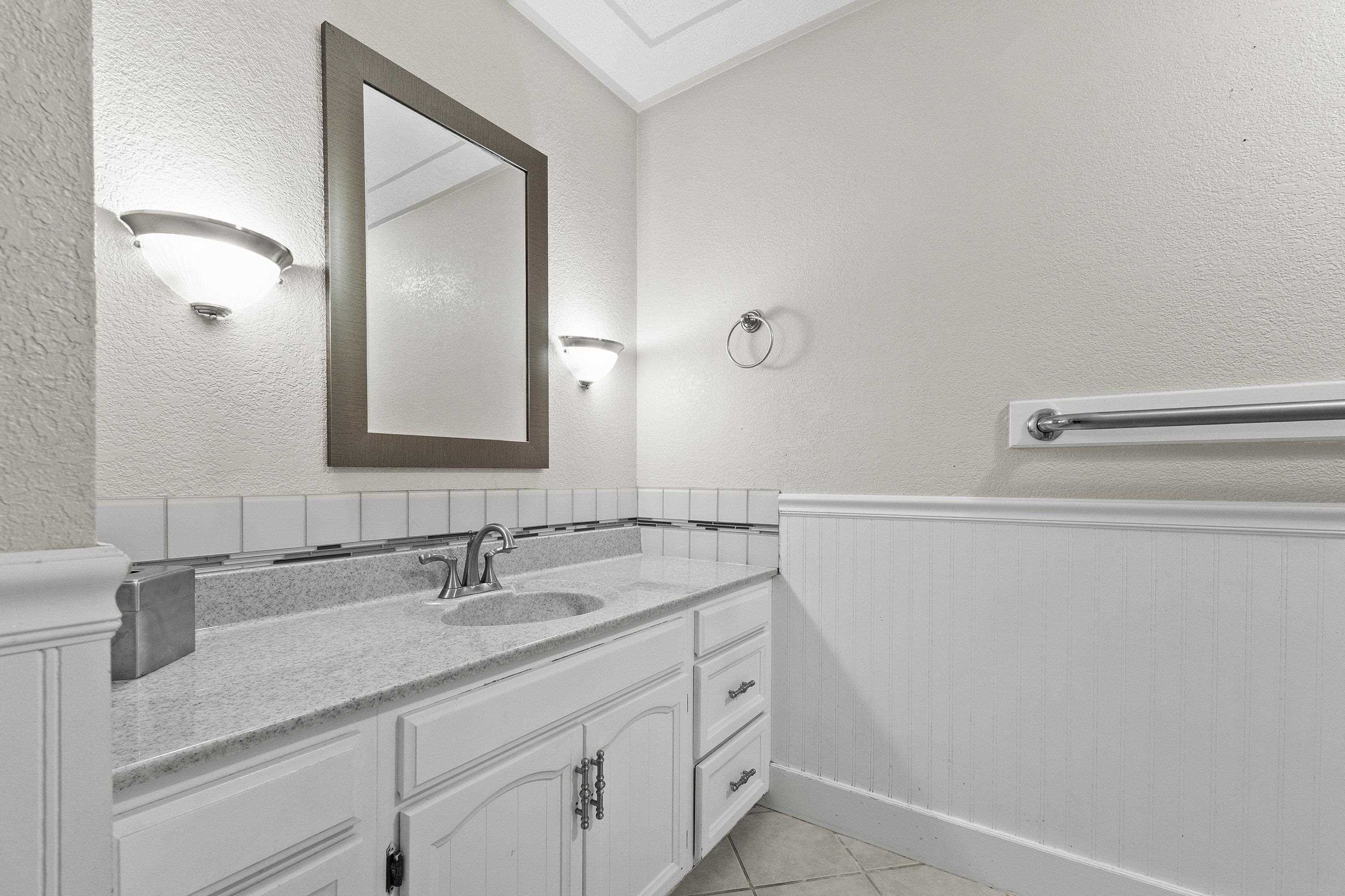 912 W Bellwood Dr - Photo 27
