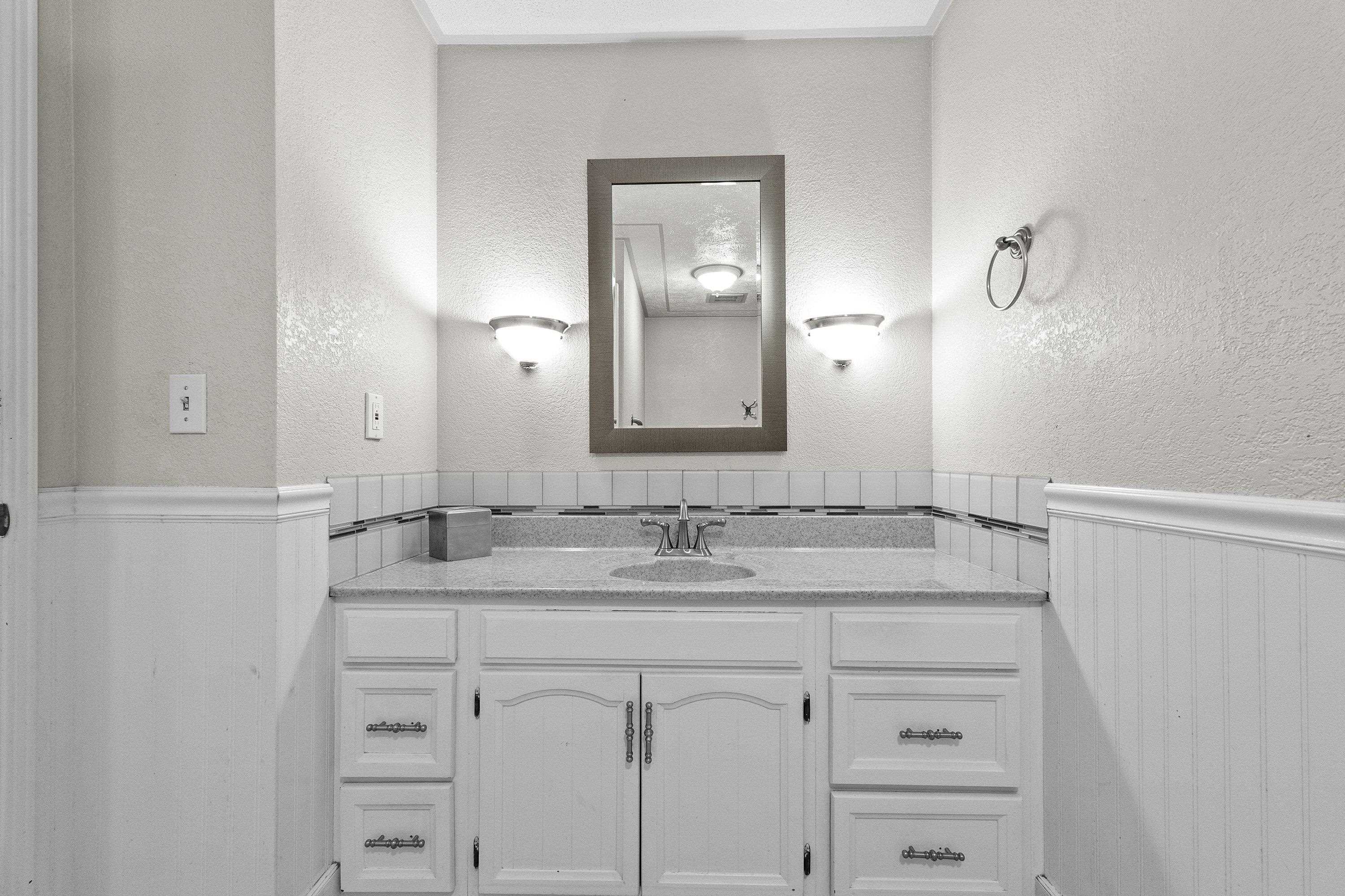 912 W Bellwood Dr - Photo 28
